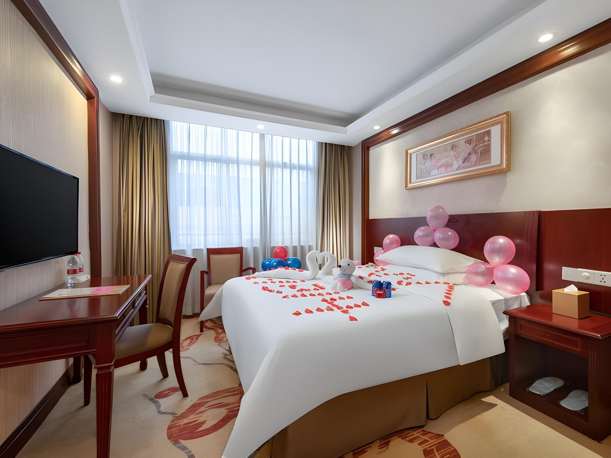 Vienna - Romance Themed Bed Room