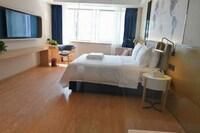Premier Suite