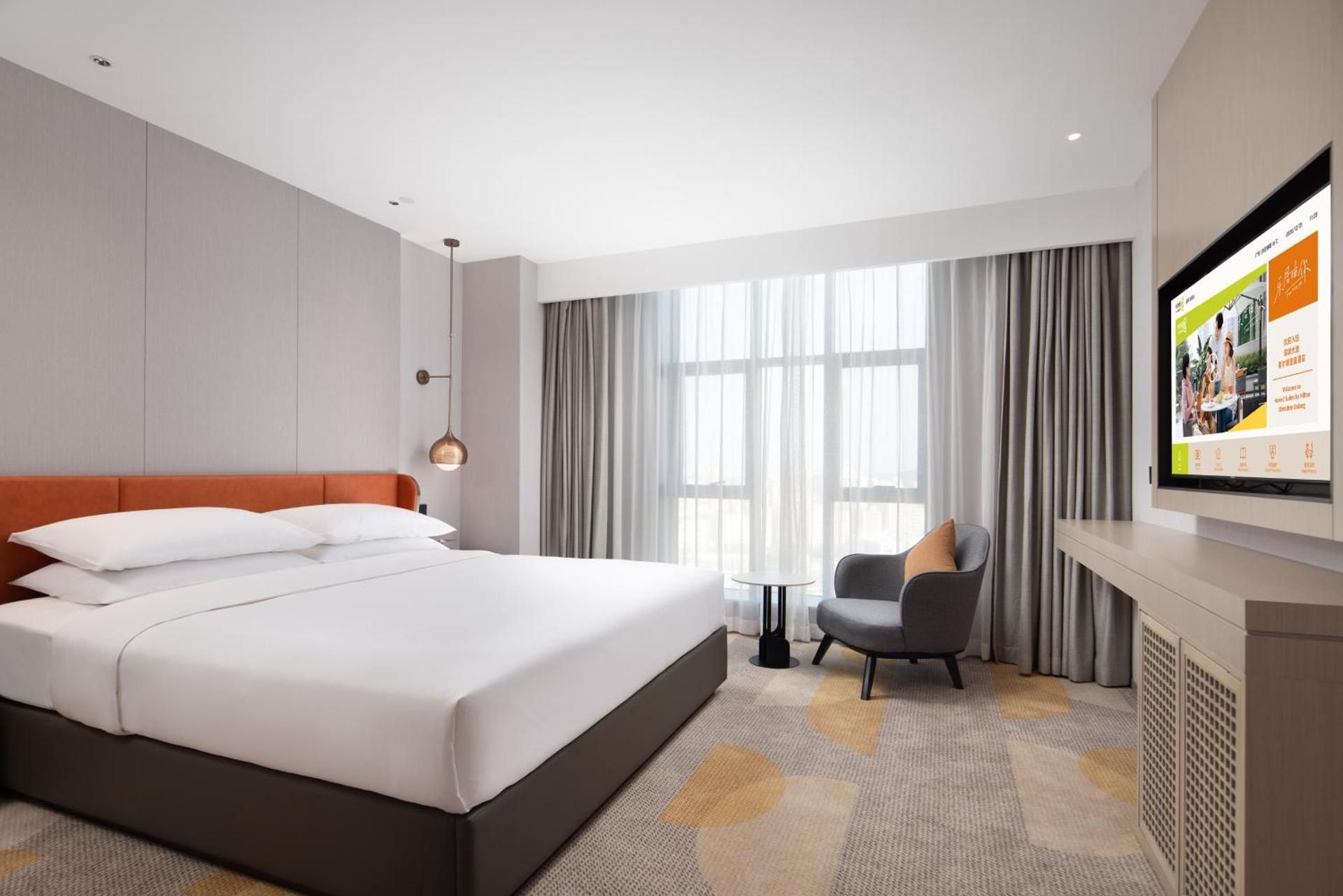 Deluxe Suite