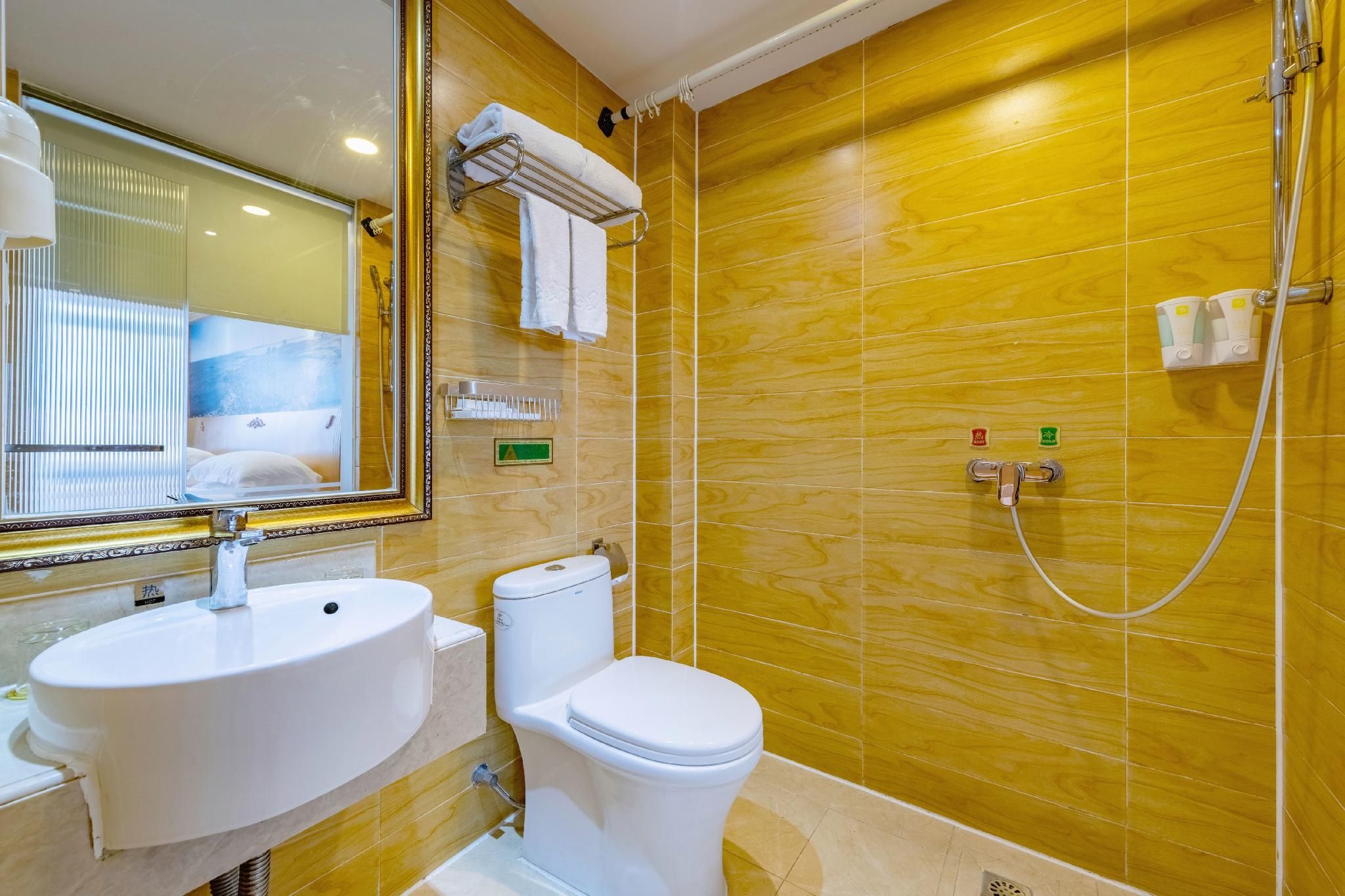 Featured Twin Room