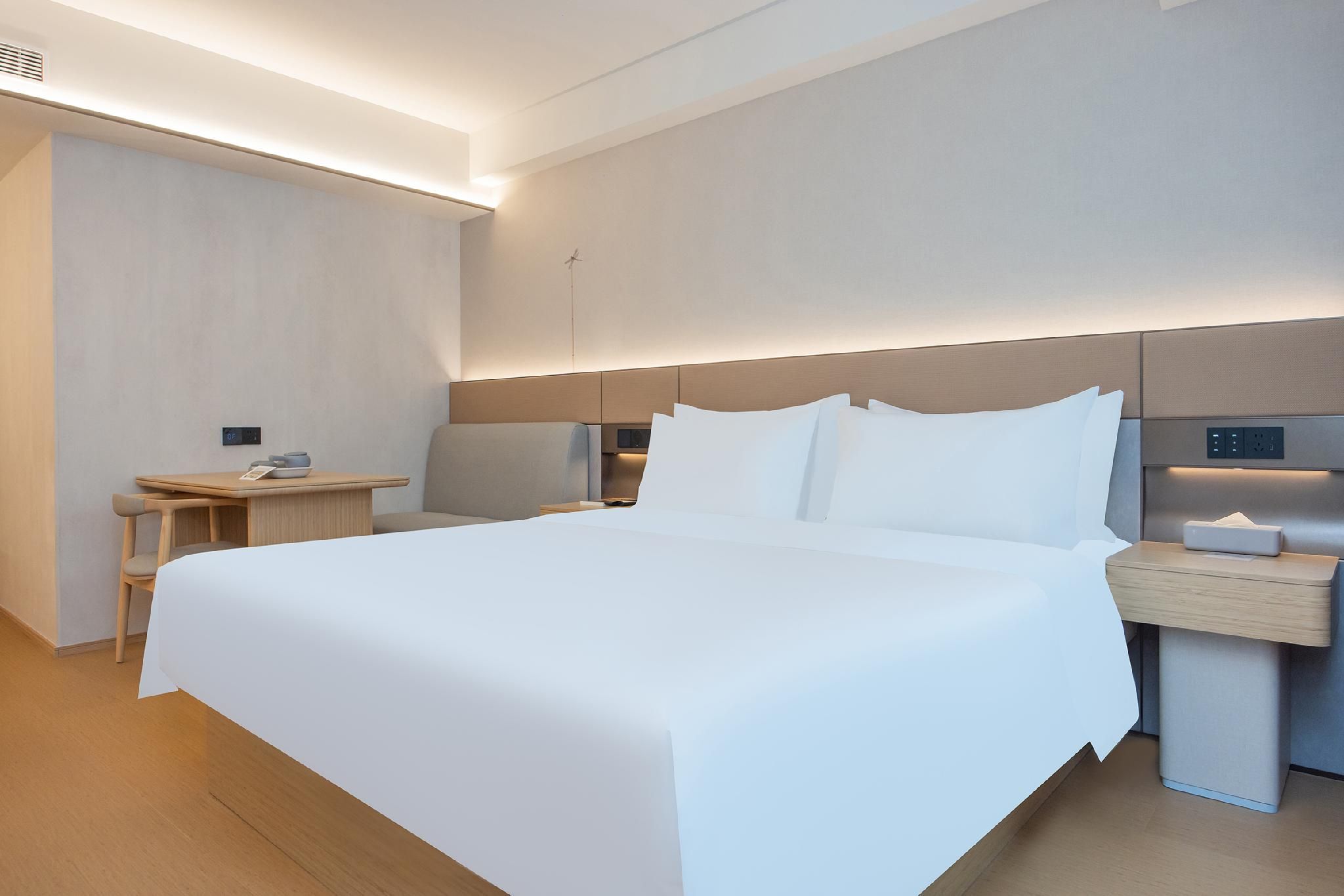 Huazhu - Bed Room Xinpin