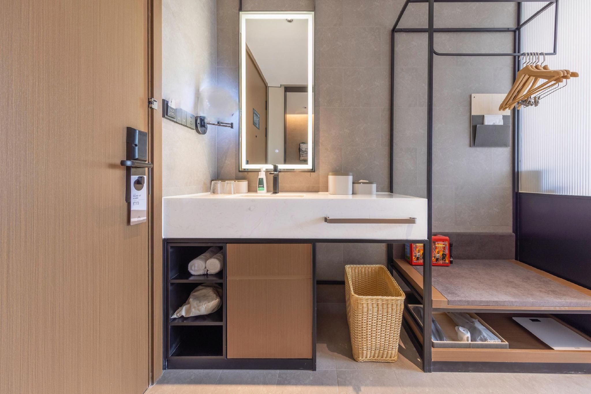 Executive room, Guest room, 1 Queen