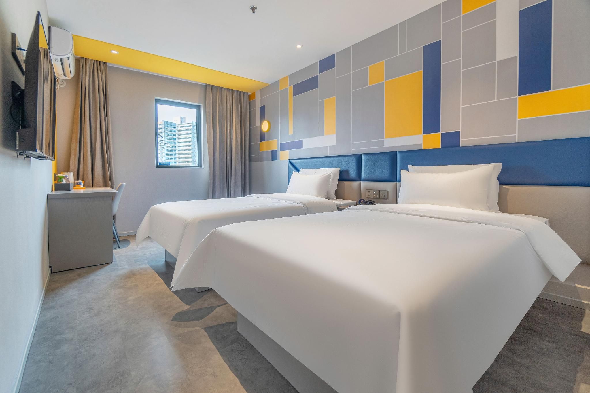 WH - 7 Days Twin Room with City View