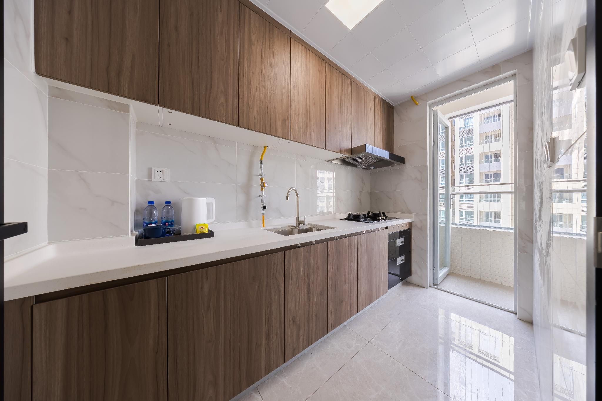 2-Bedroom City View Apartment for 4 People