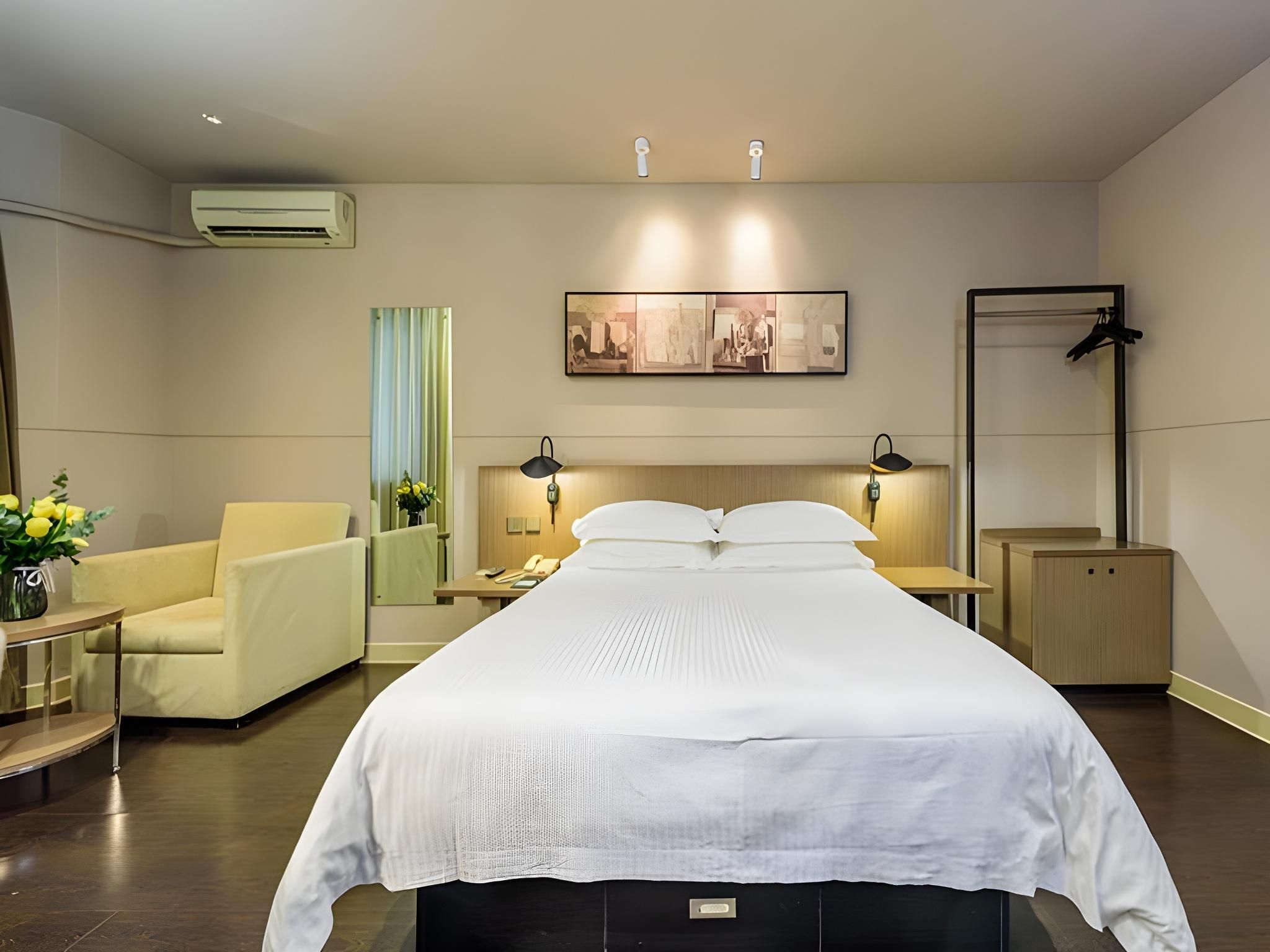 WH - Superior Bed Room