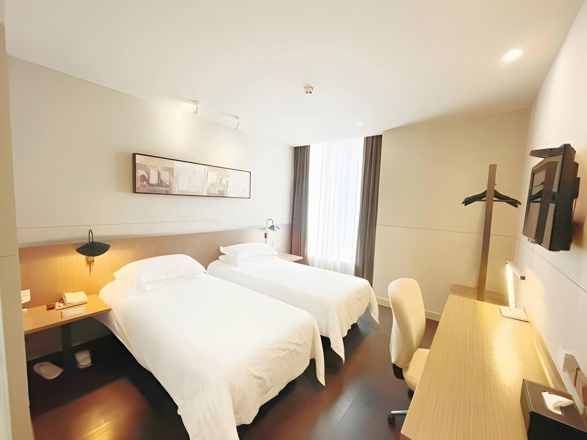Twin Bed Standard Room