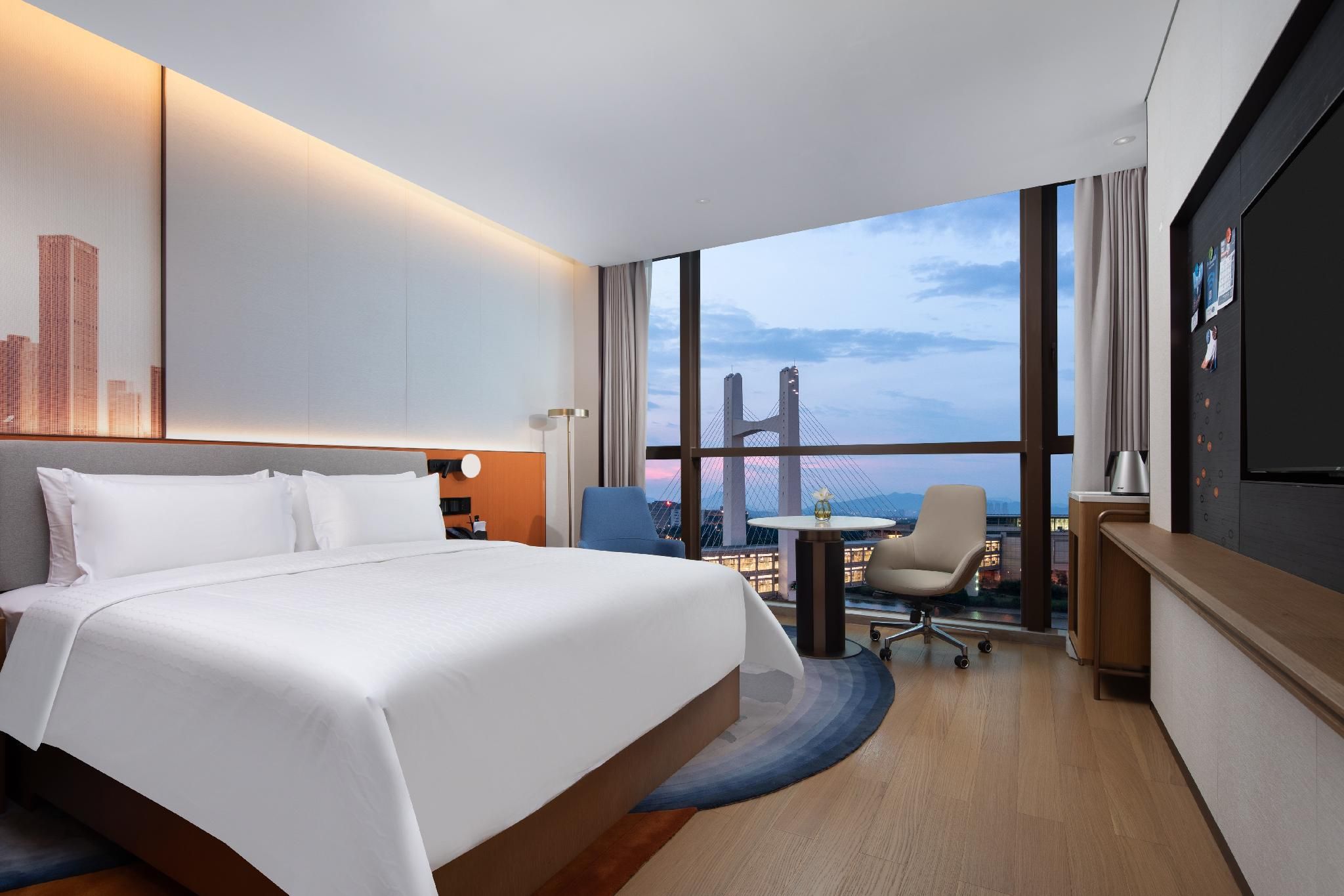 Deluxe Business Room