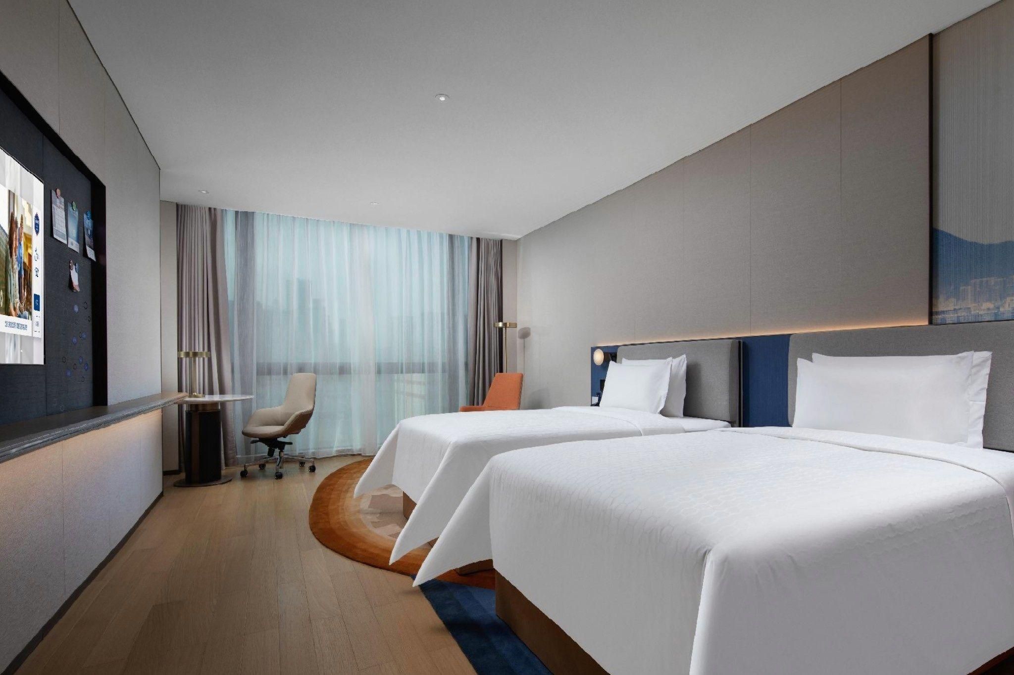 Hampton by Hilton Shenzhen Futian Port Comfort Queen Room 2