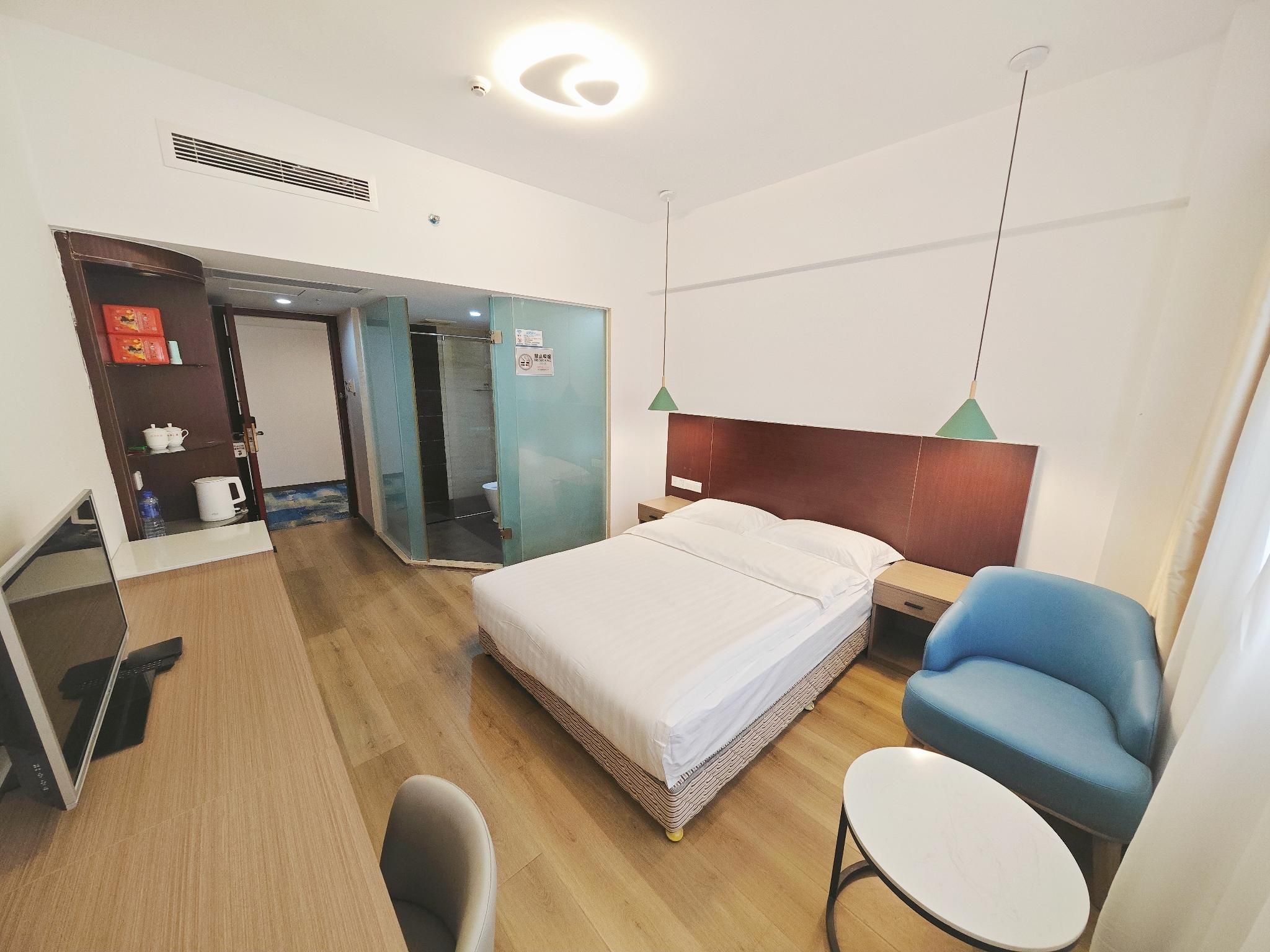 Business King Room