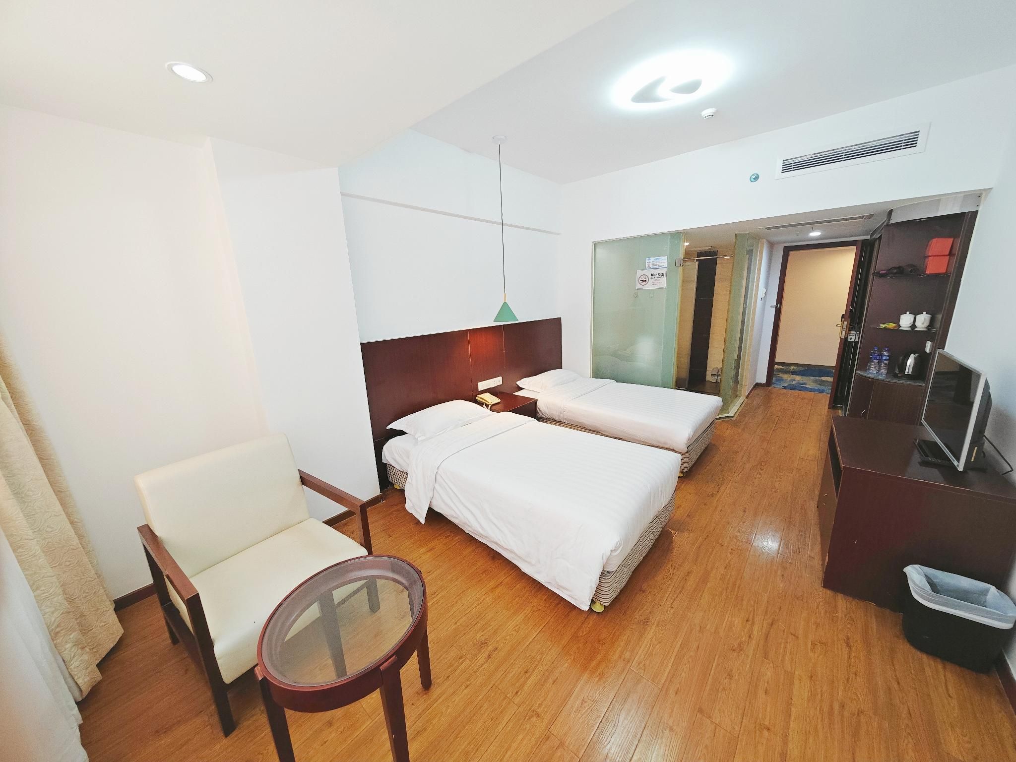 Twin Beds Standard Room