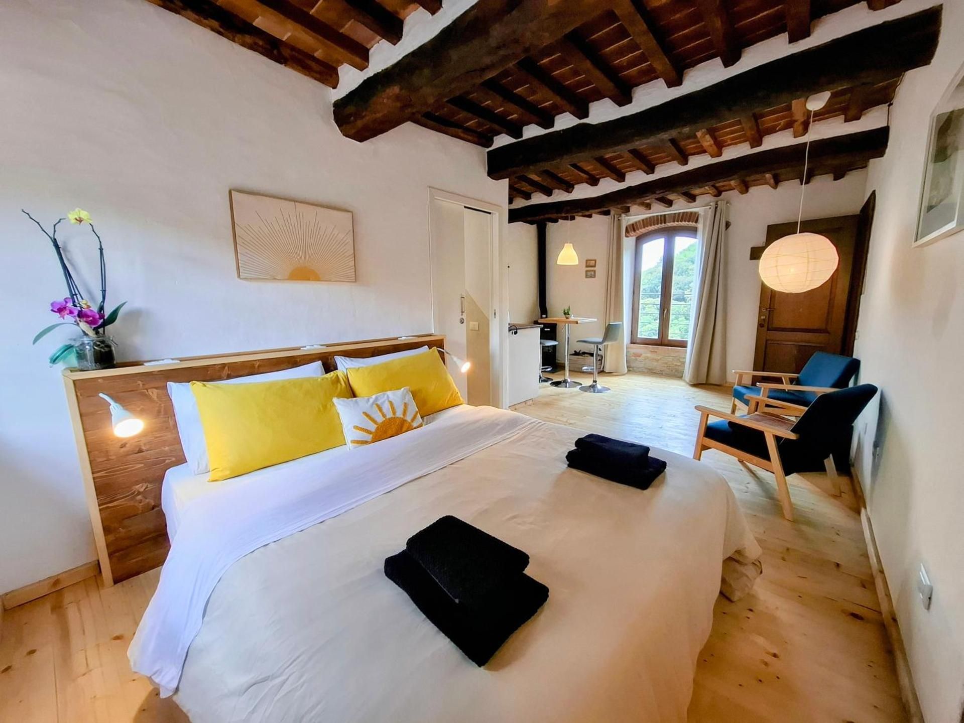 Suite with Mountain View