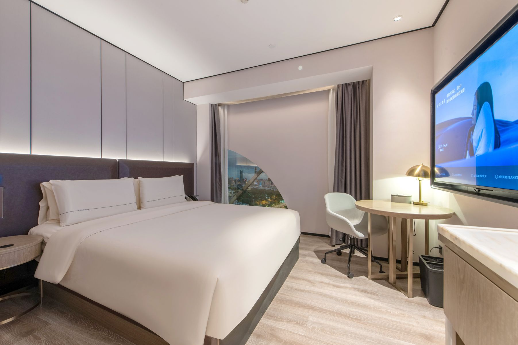 Executive room, Guest room, 1 Queen