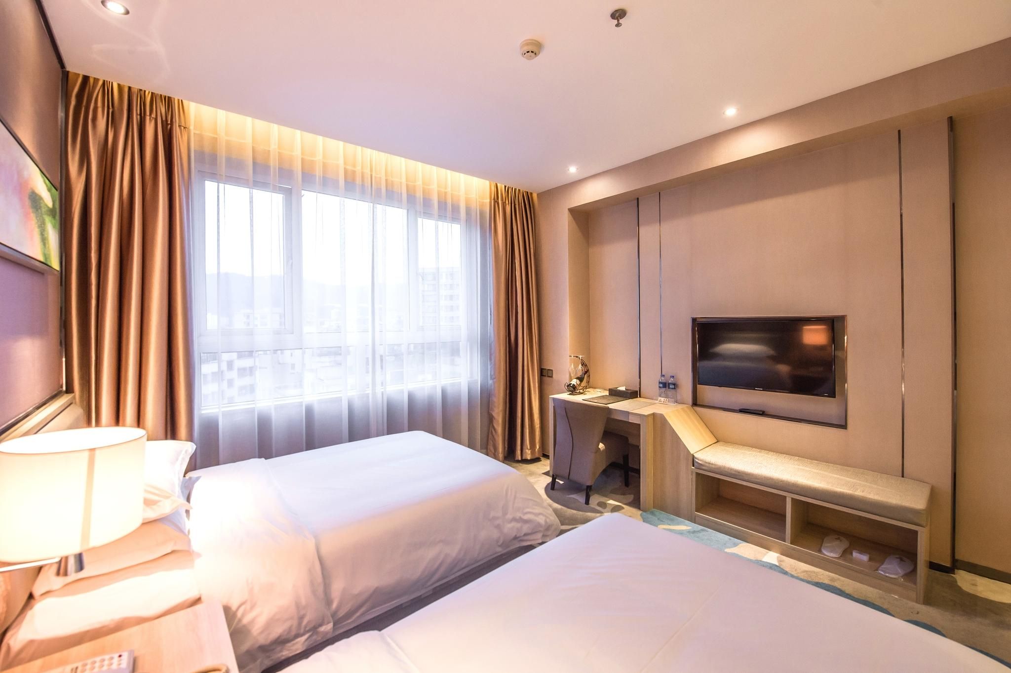 Elegant Twin Room