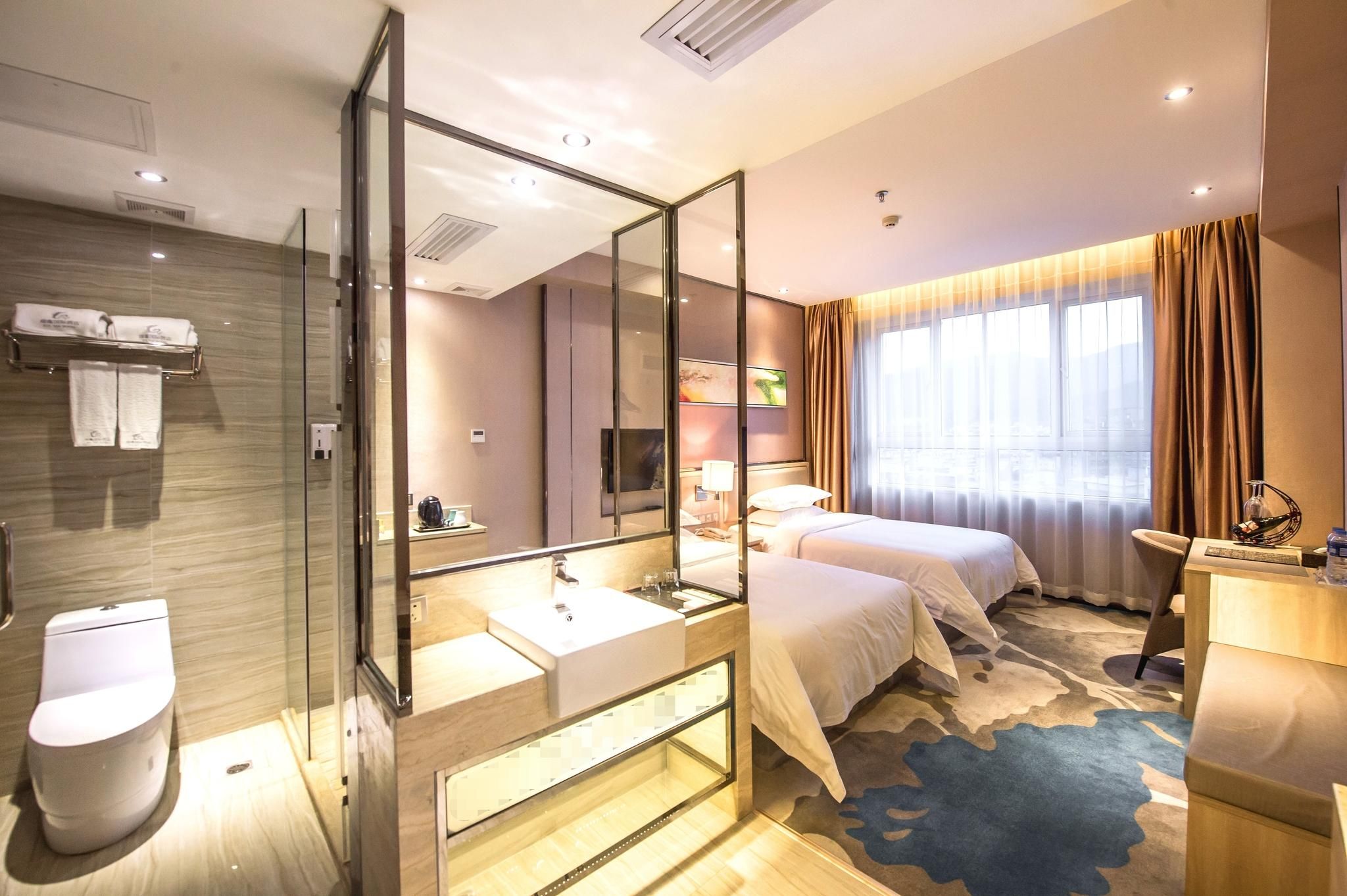 Elegant Twin Room