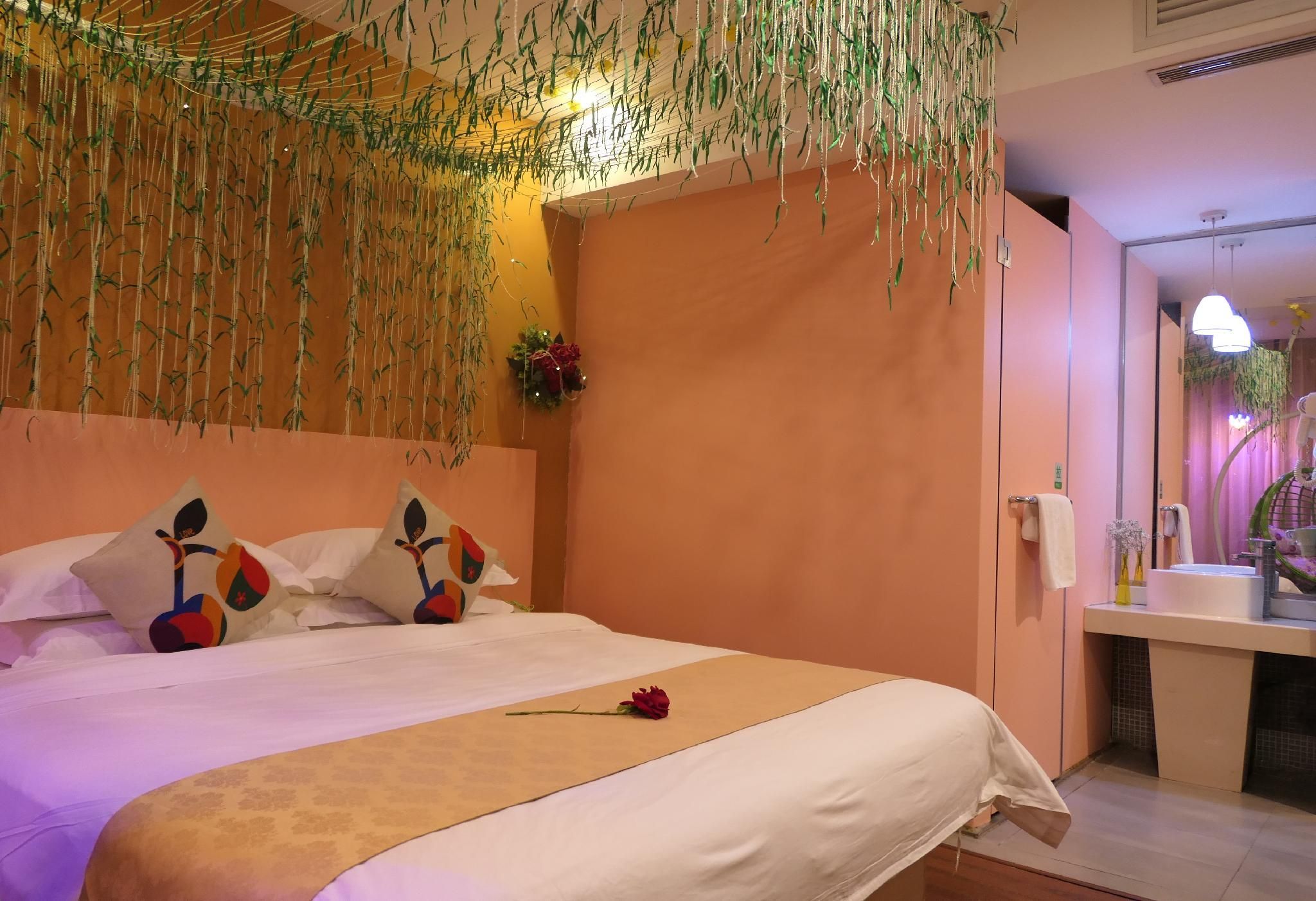 Romantic Room