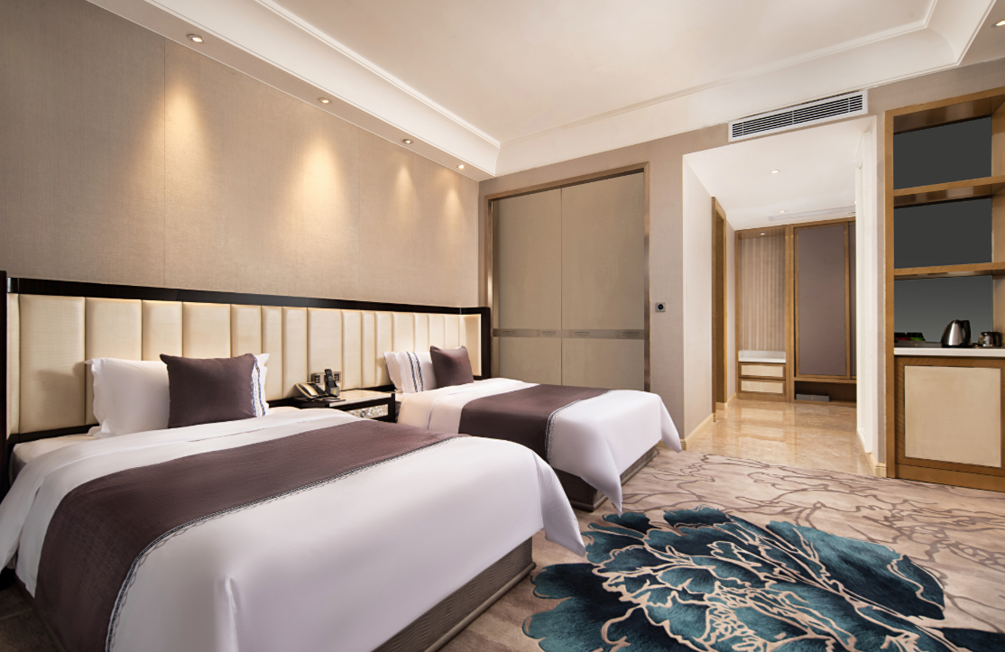 Superior Double Bathtub