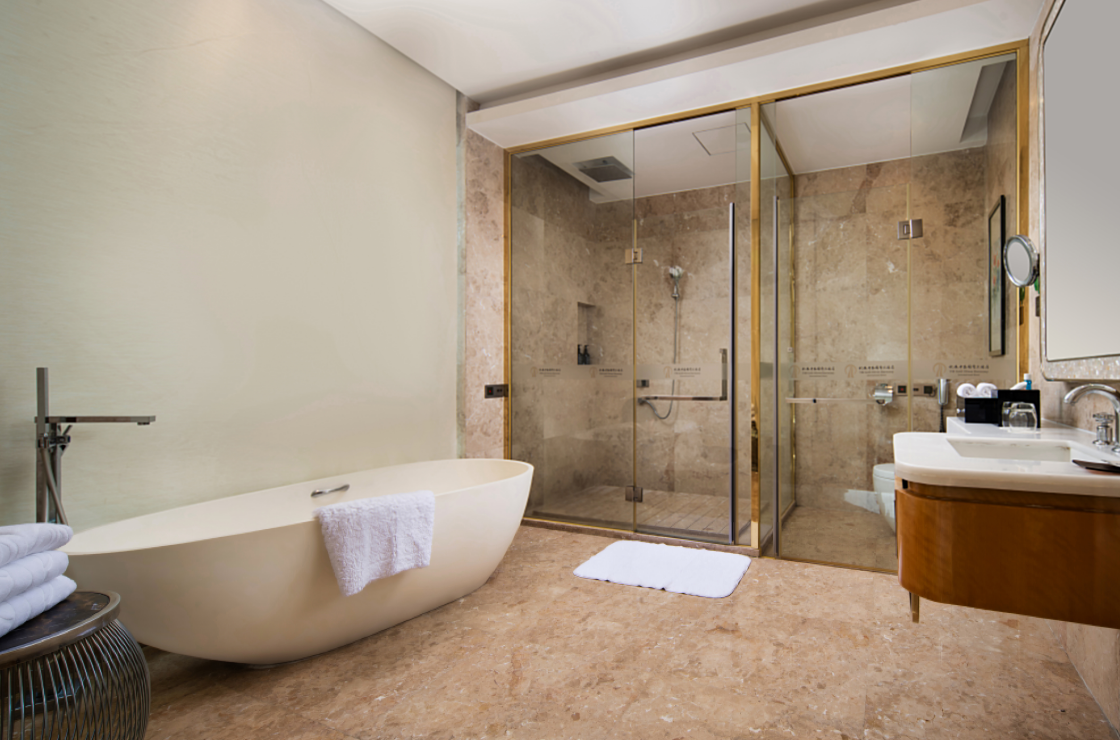 Executive Deluxe King Room