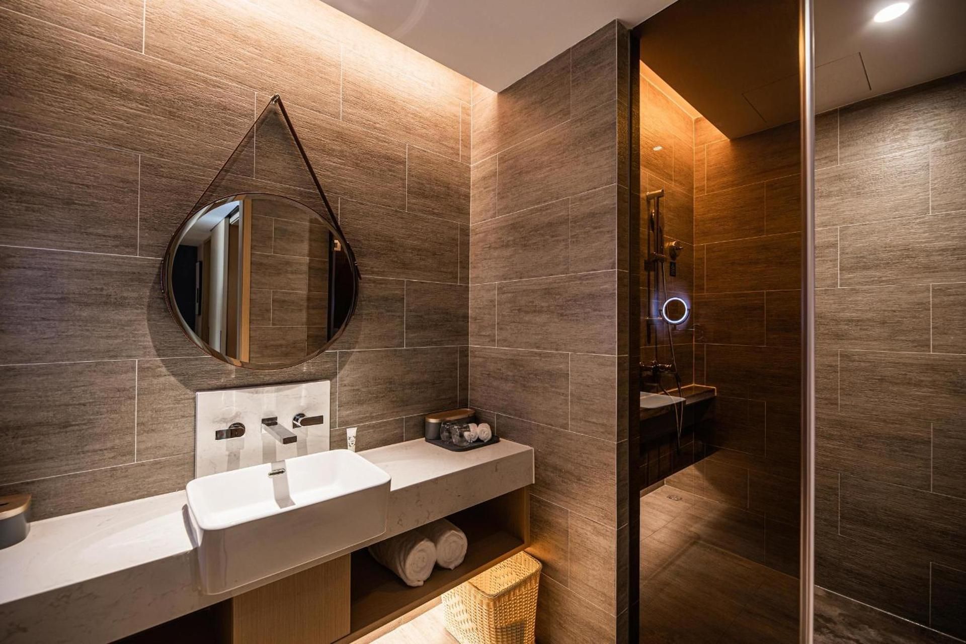 Deluxe Suite with Garden View 