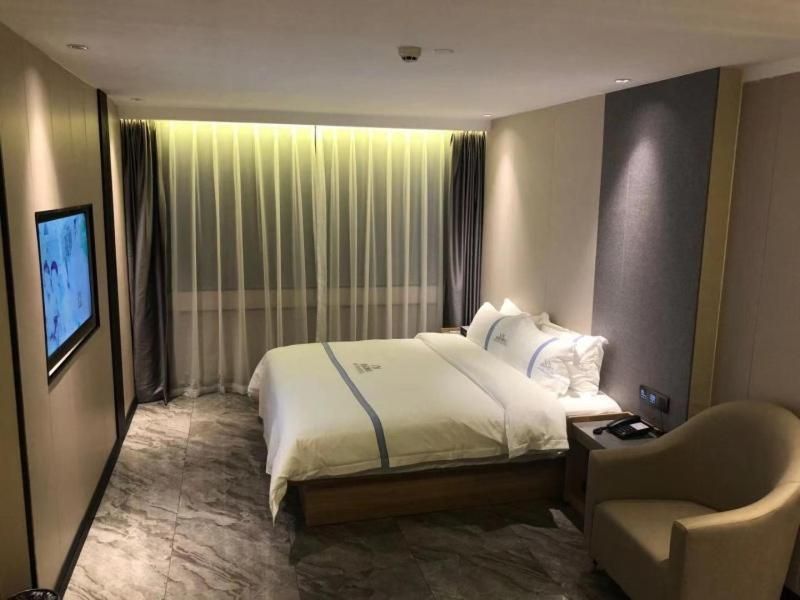 2 Bed Twin Superior Room