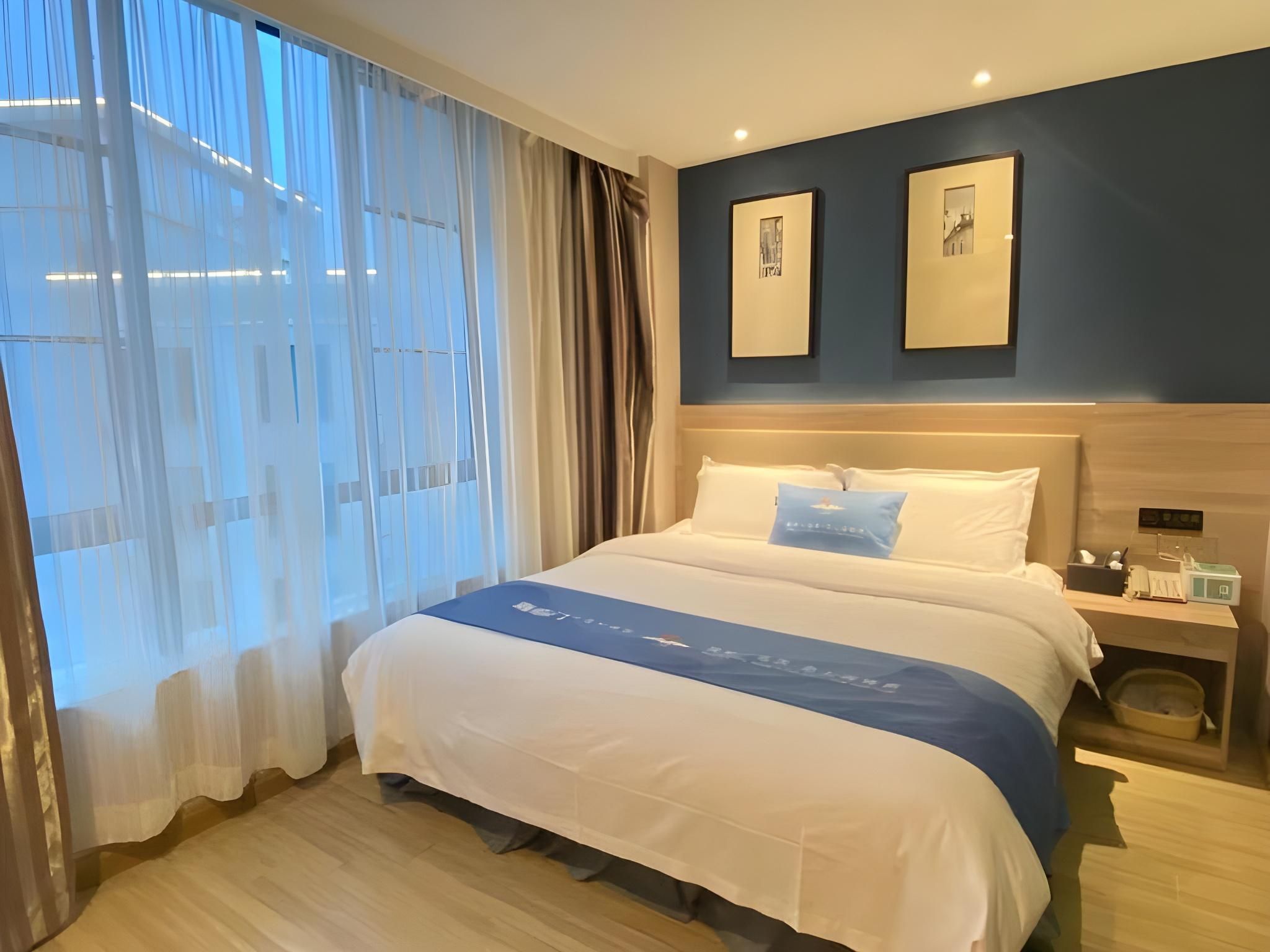 GTI - Feature 1 Bed Room, Deep Sleep