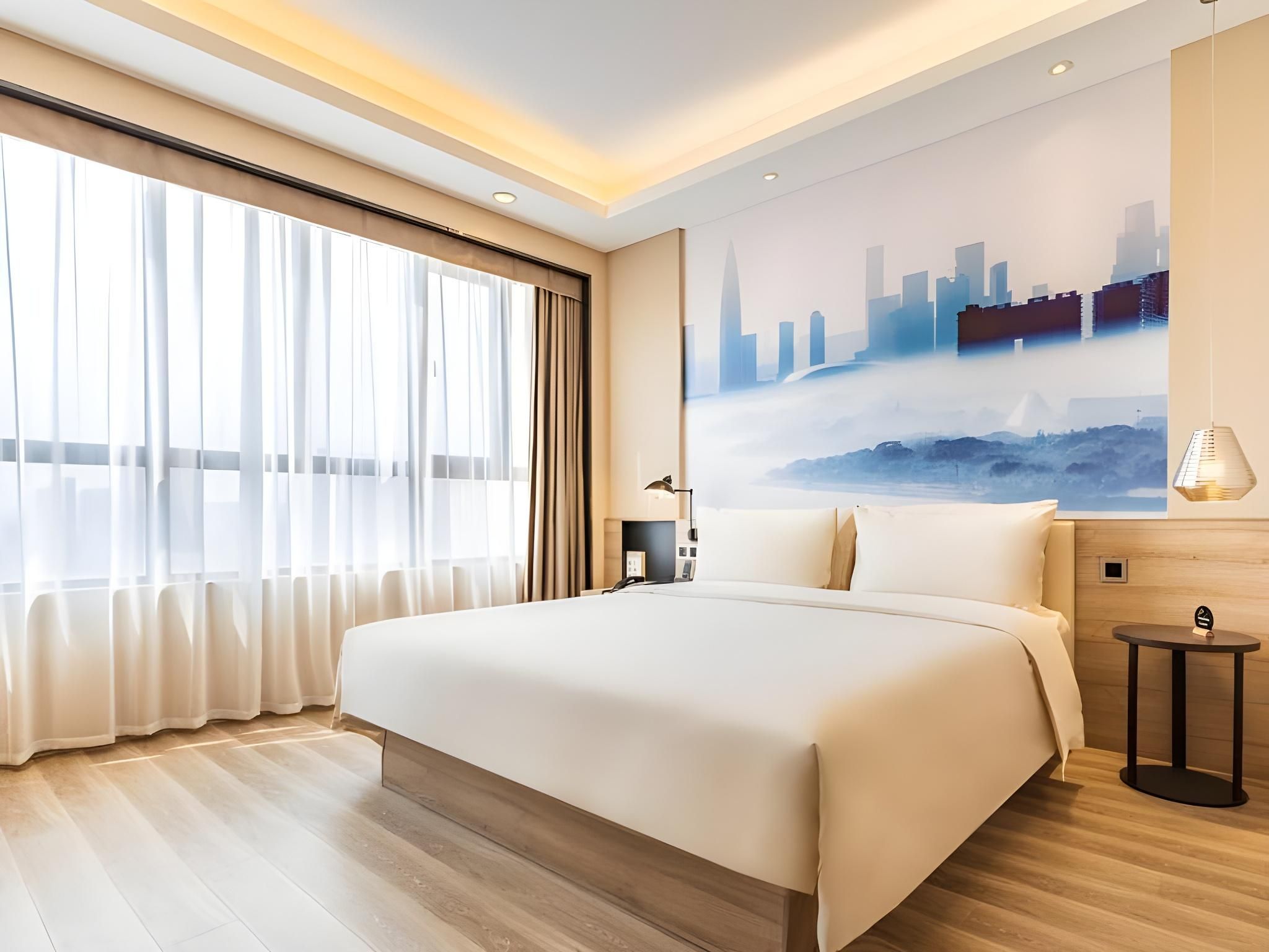 Queen Deluxe Room