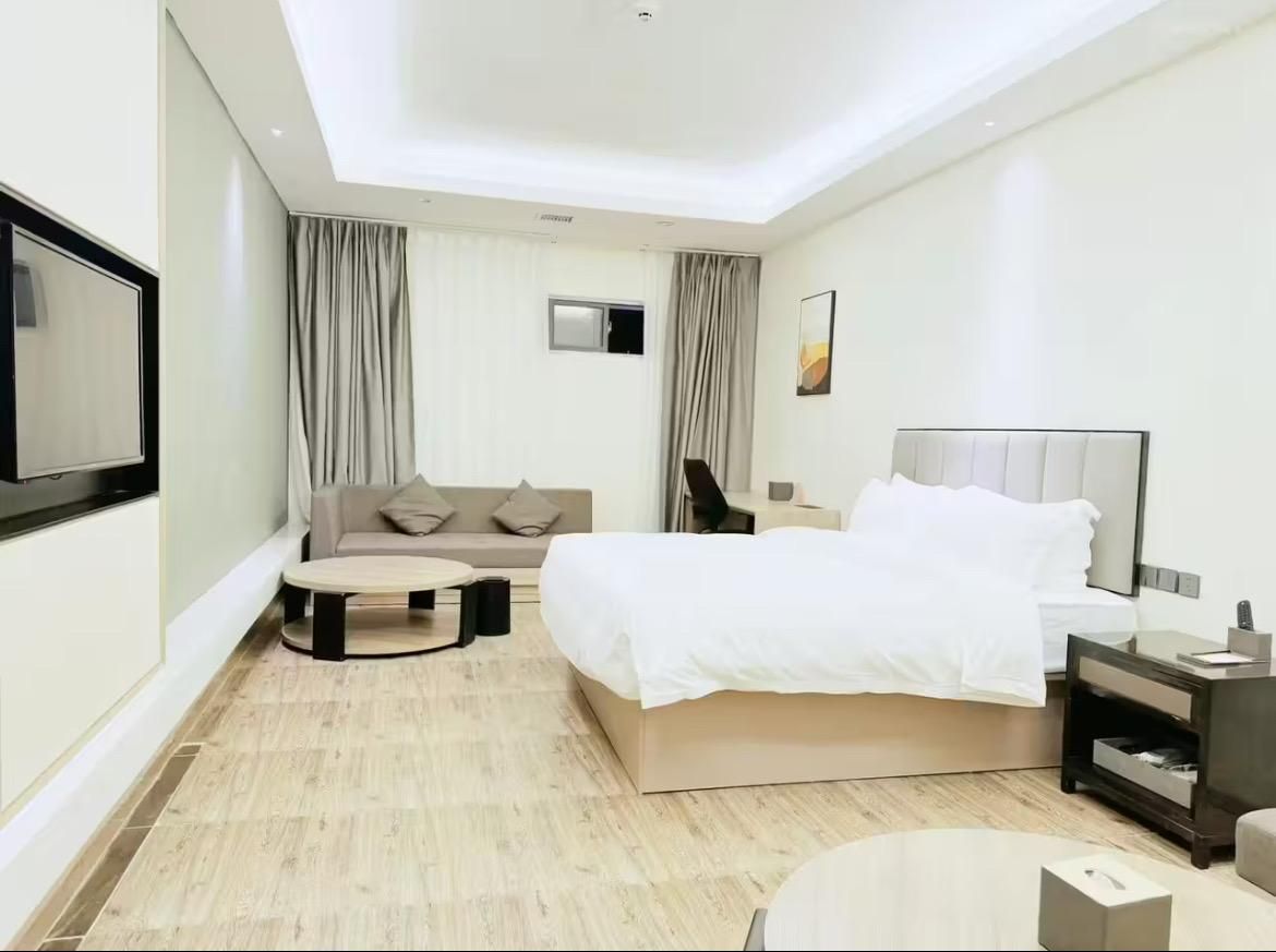 GTI - Business 1 Bed Room, No Window