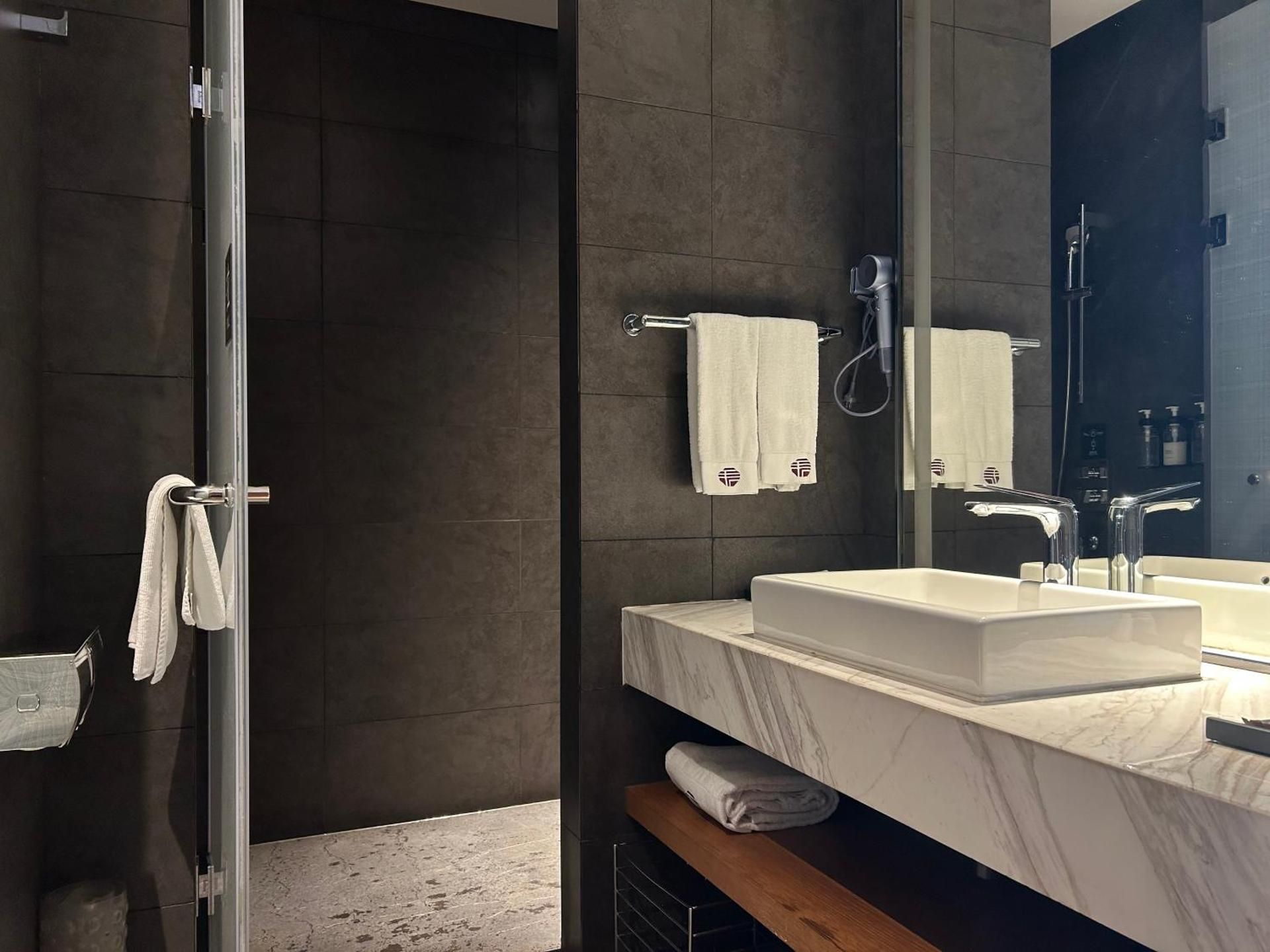 Mountain View Twin Room