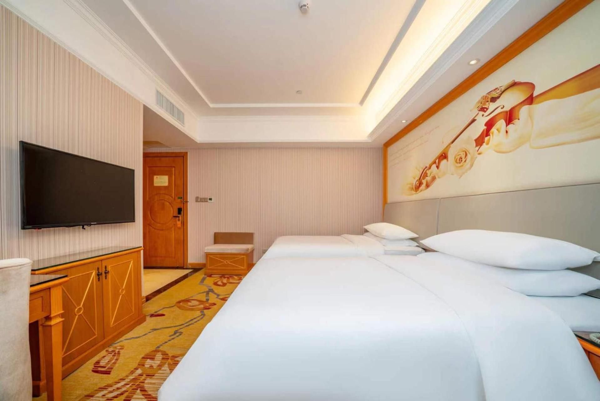 WH - Superior Bed Room