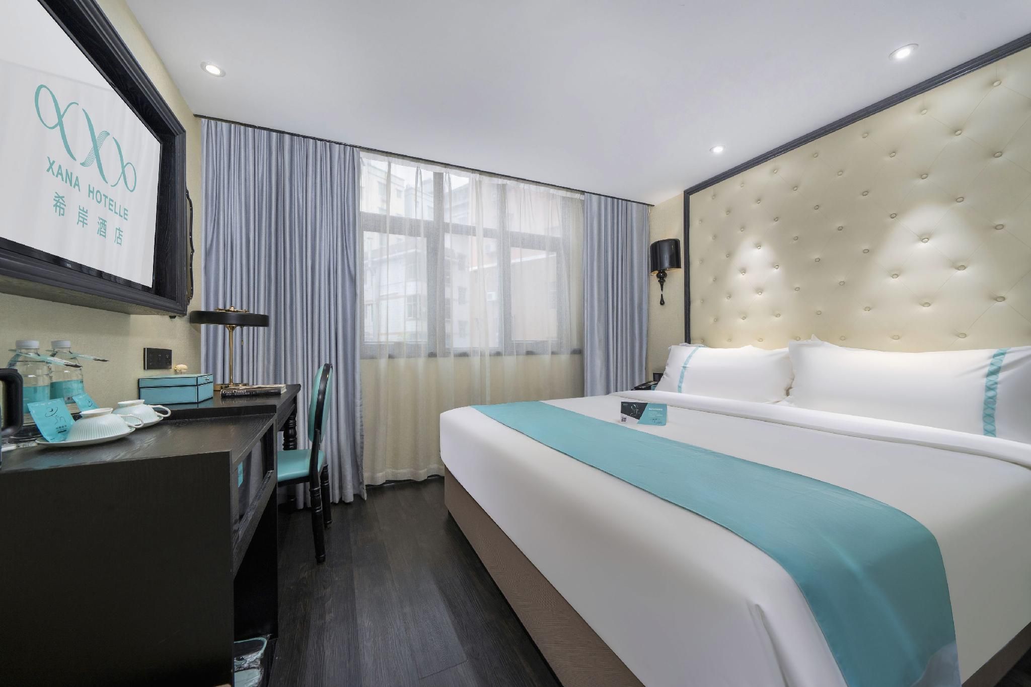Xana - Deluxe Bed Room