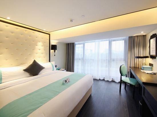 Xana - Deluxe Suite Room