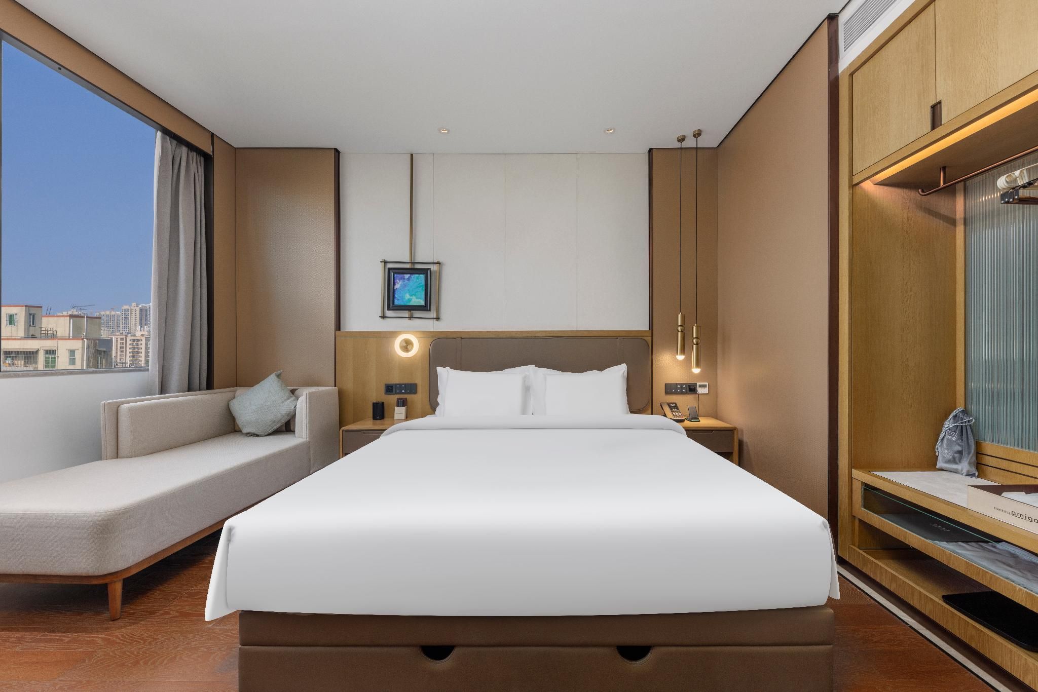 Comfort Queen Room