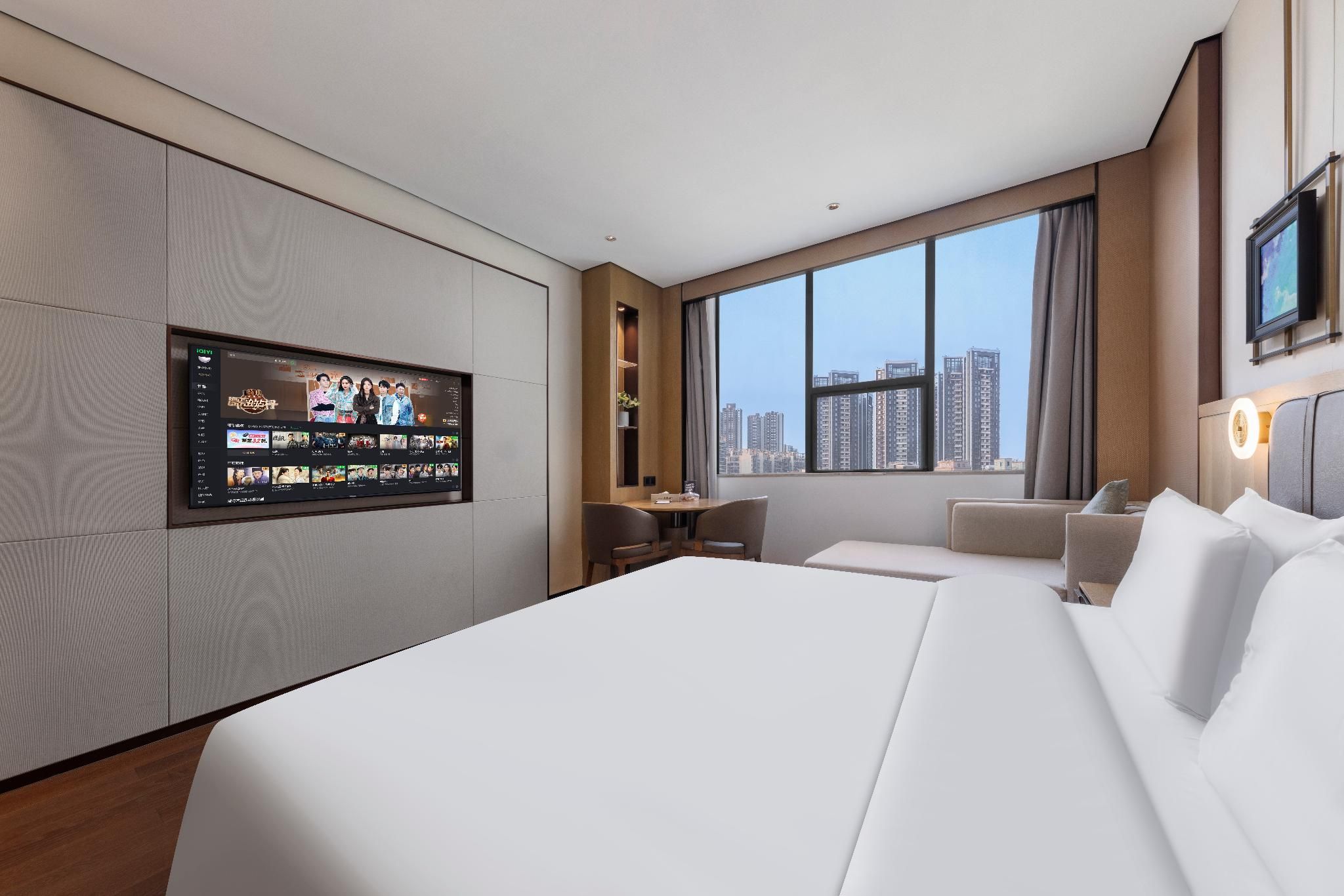 Comfort Queen Room