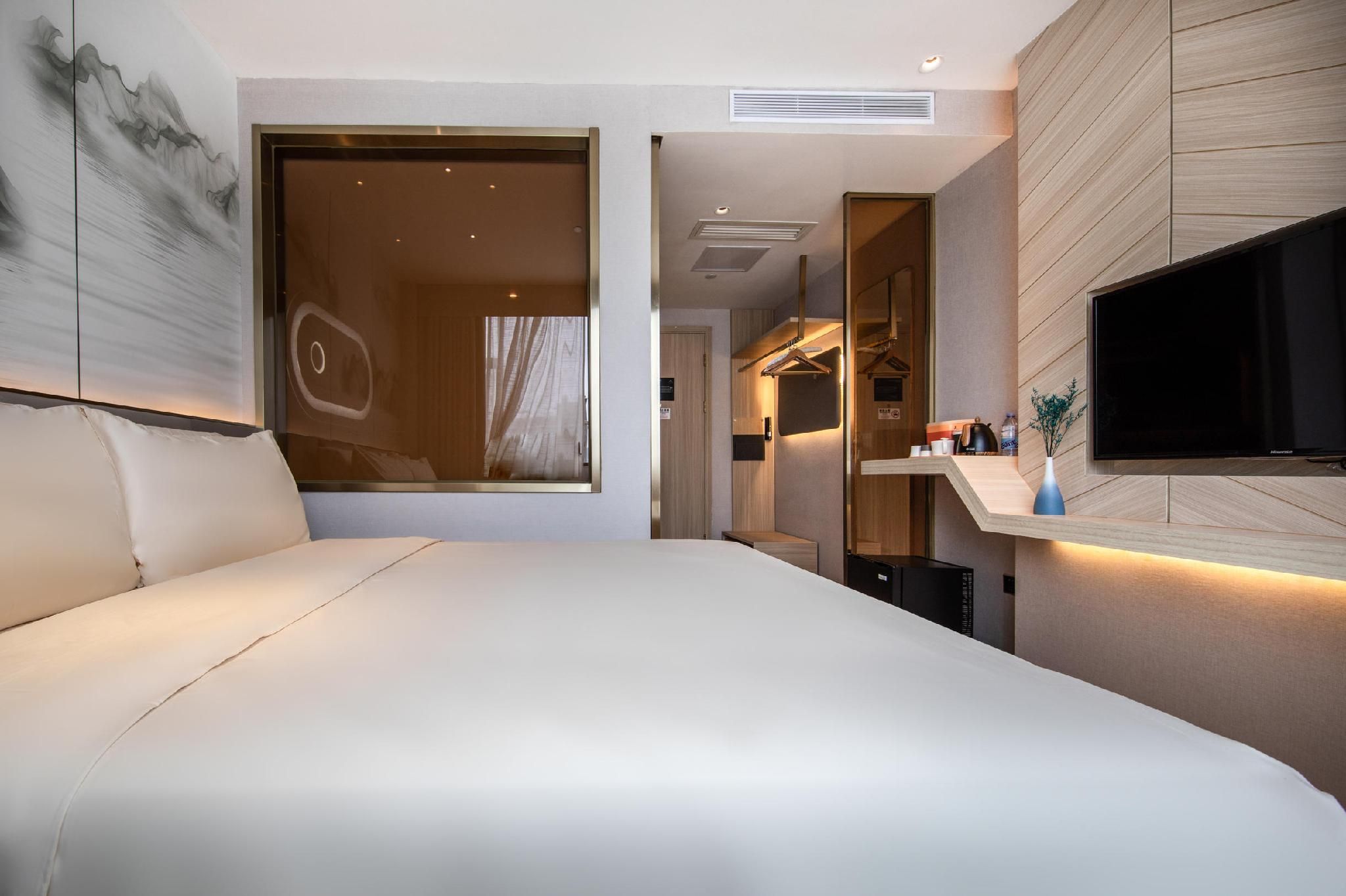 Atour - Elegant Room