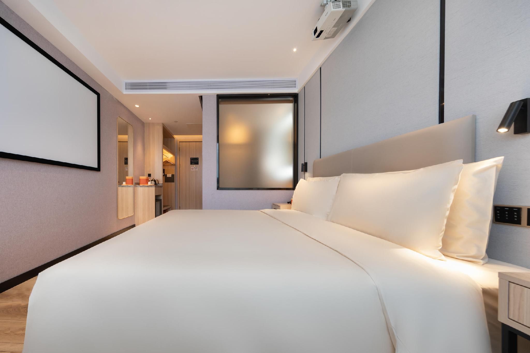 Atour - JIMU Cinema 1 Bed Room