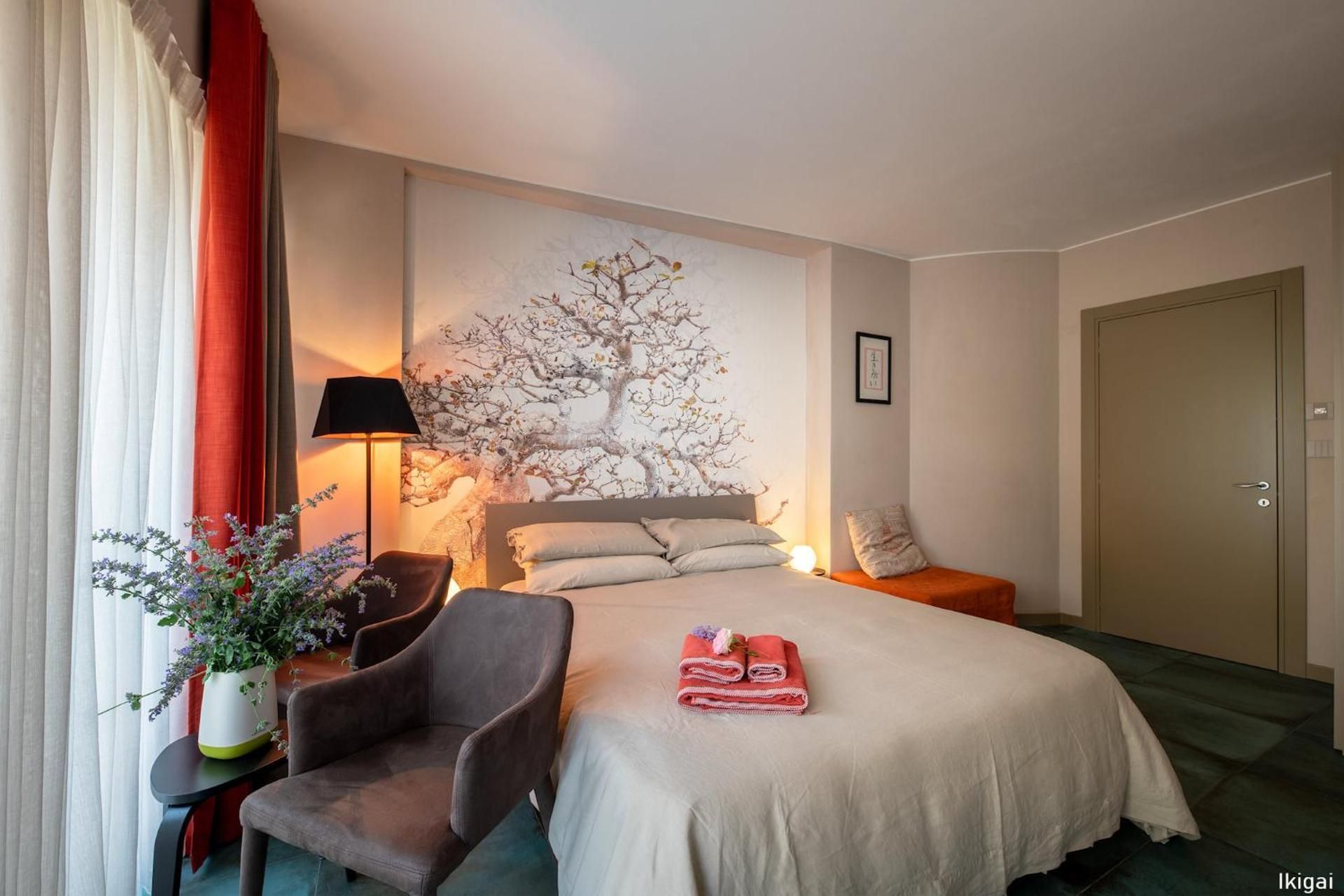 Deluxe Double Room (2 Adults + 1 Child)