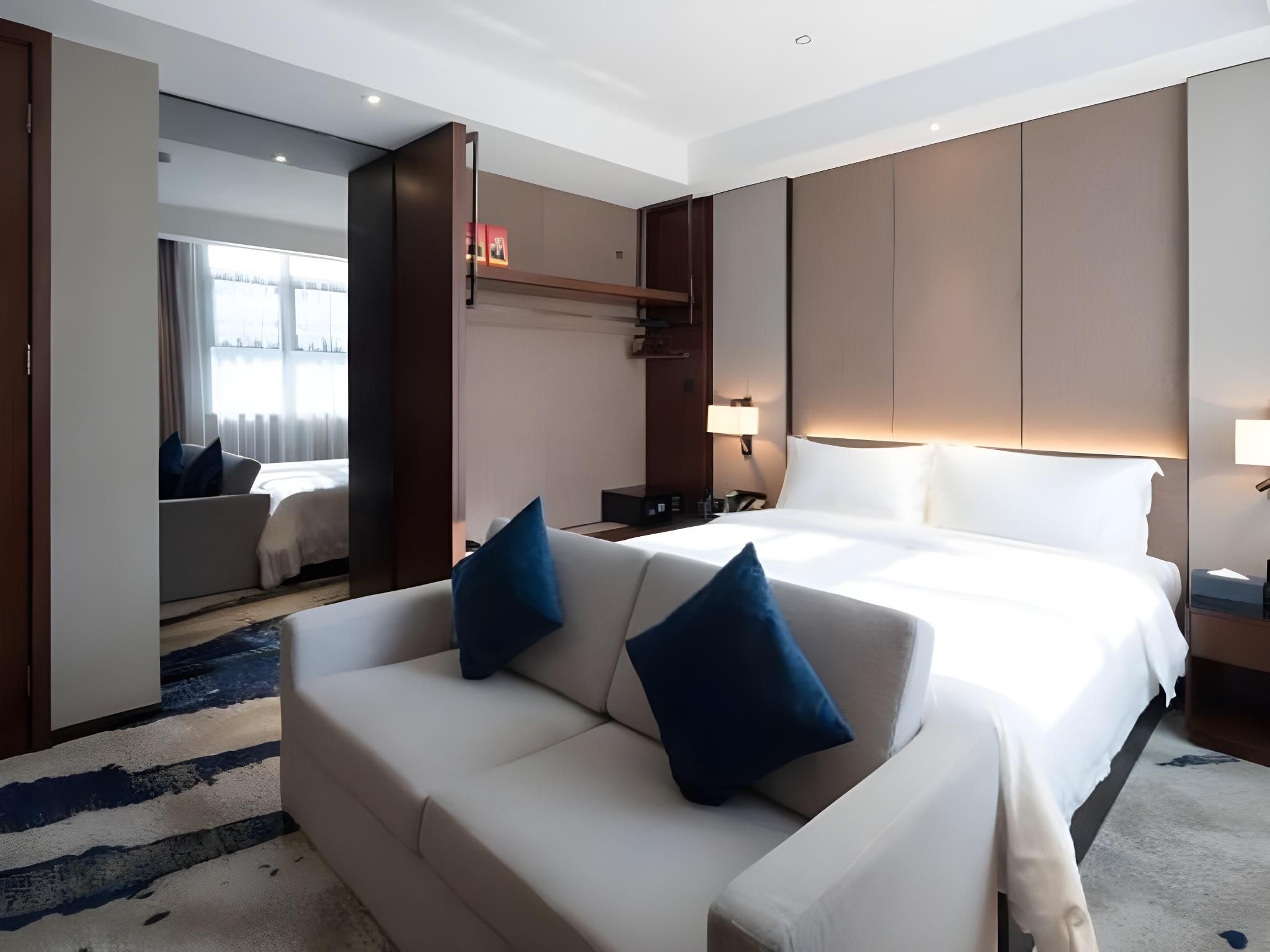 Select Room
