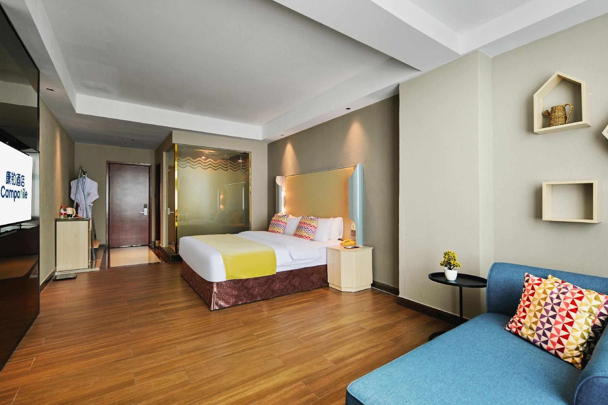 WH - Deluxe Bed Room