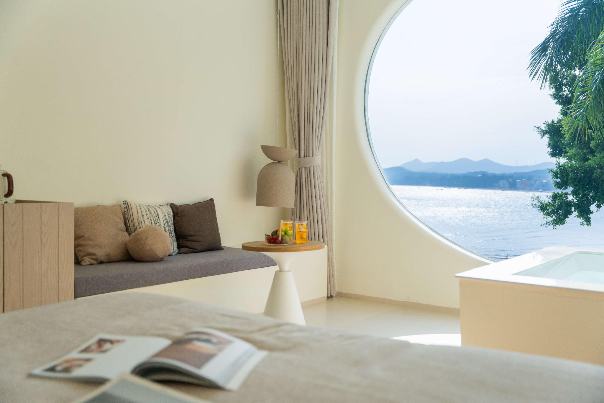 Ocean Bay View Beach King Room