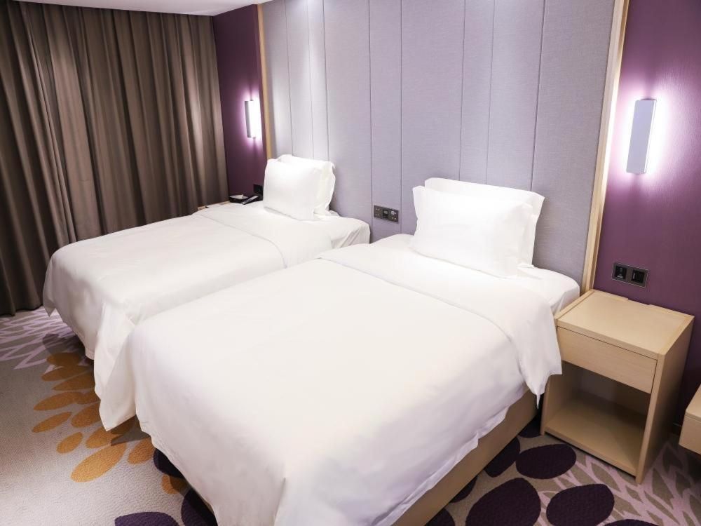 Twin Deluxe Room
