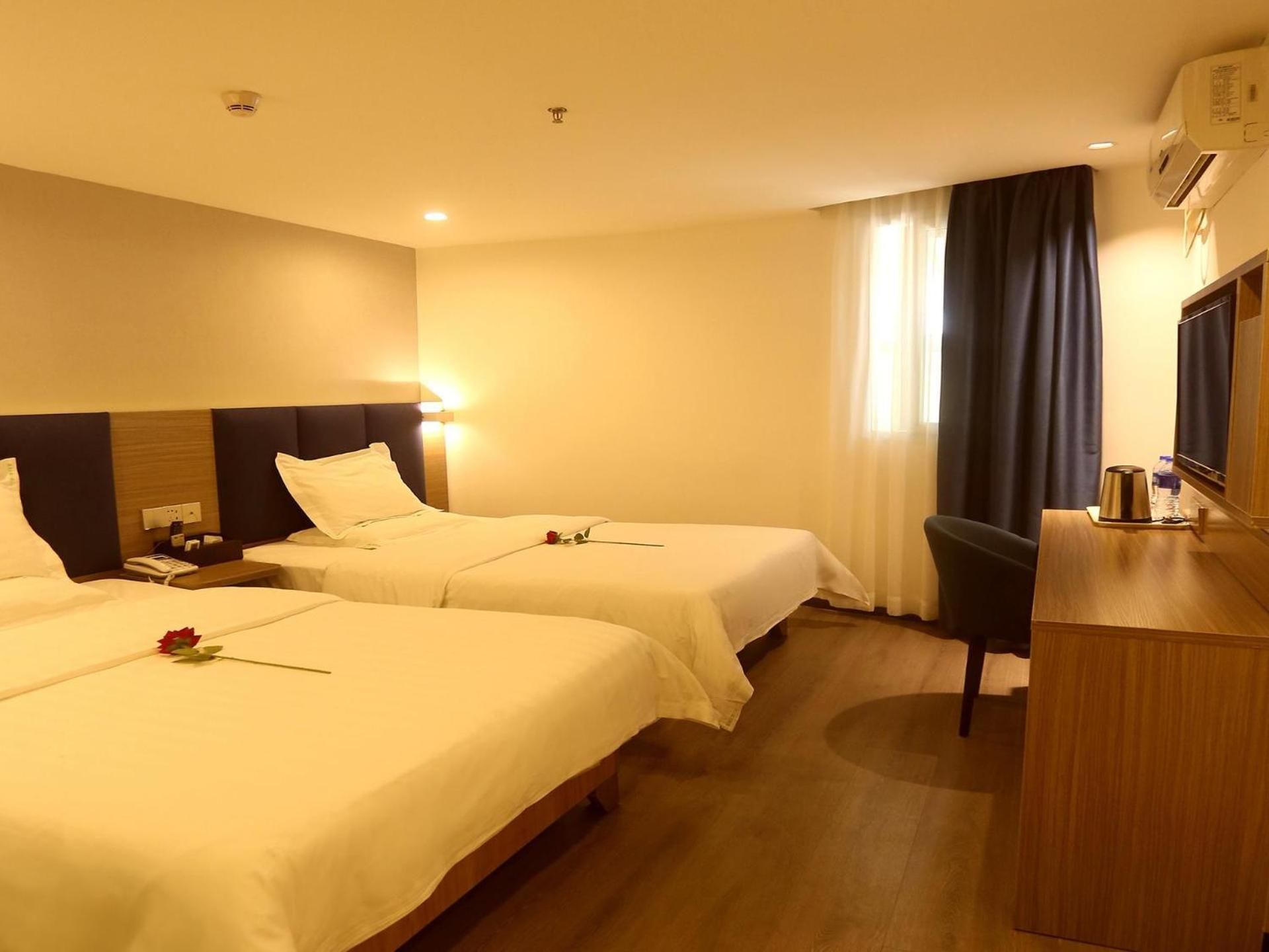 Premium Deluxe Twin Room
