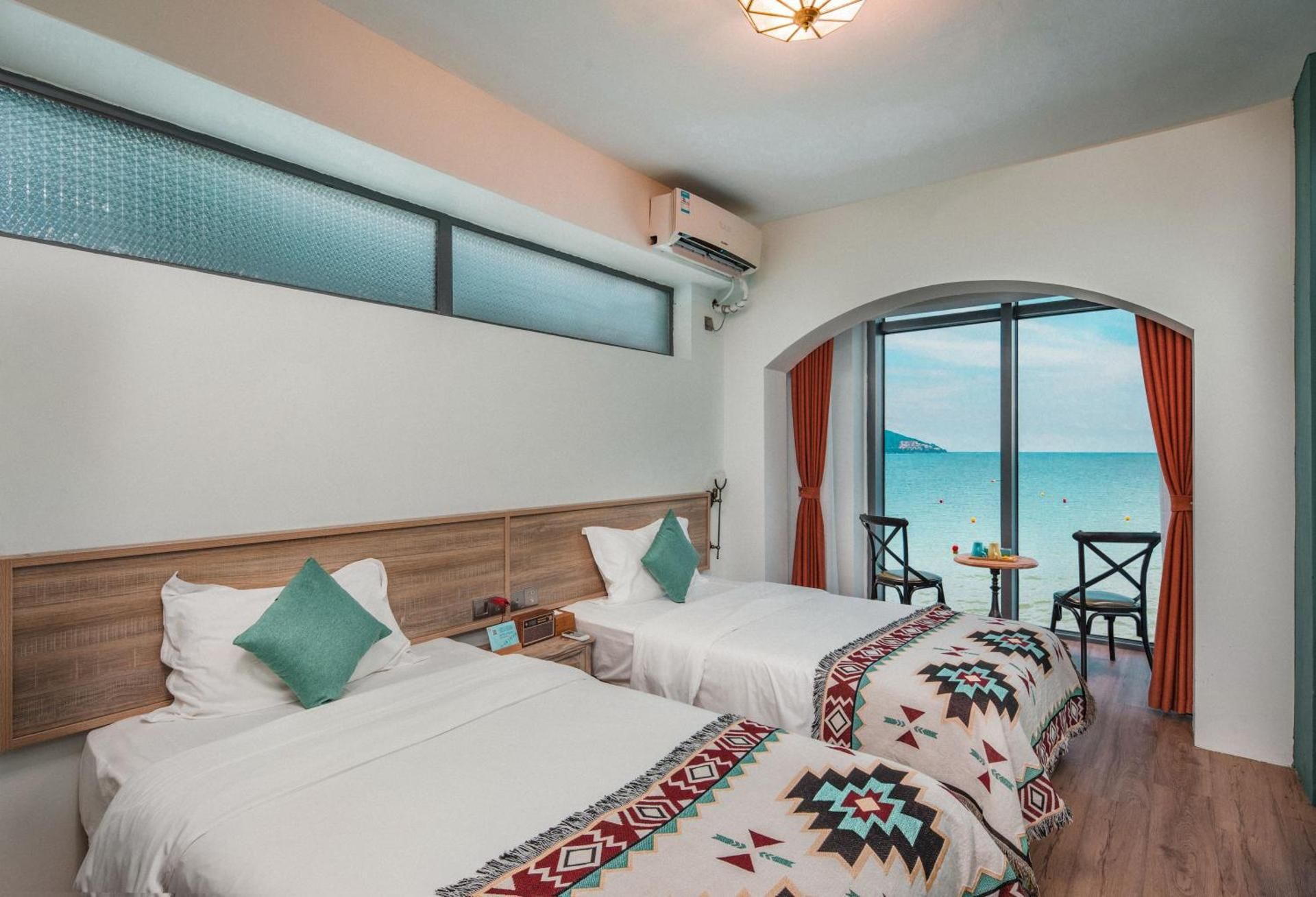 Twin Room with Sea View