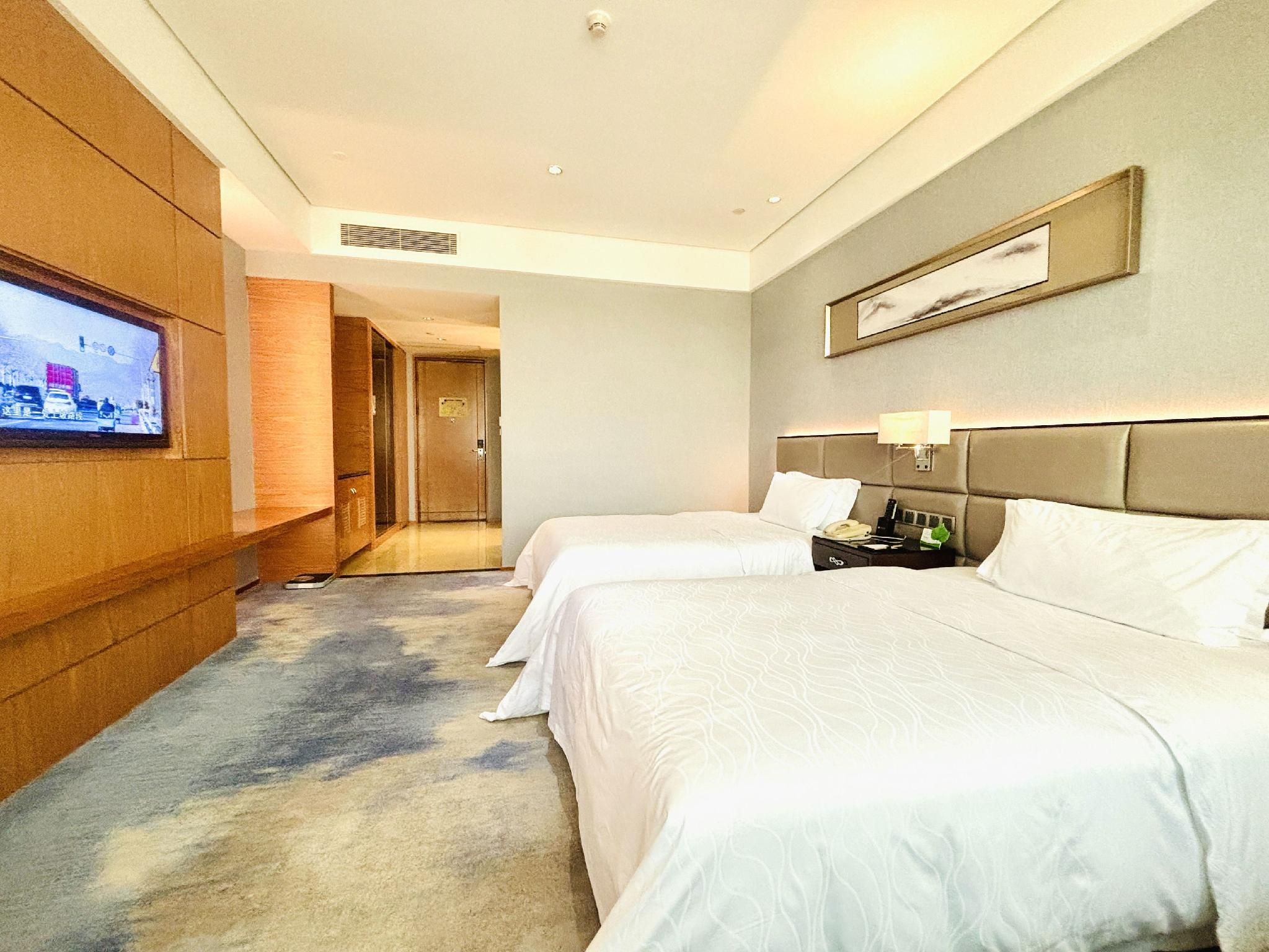 Standard 2-Bed Room