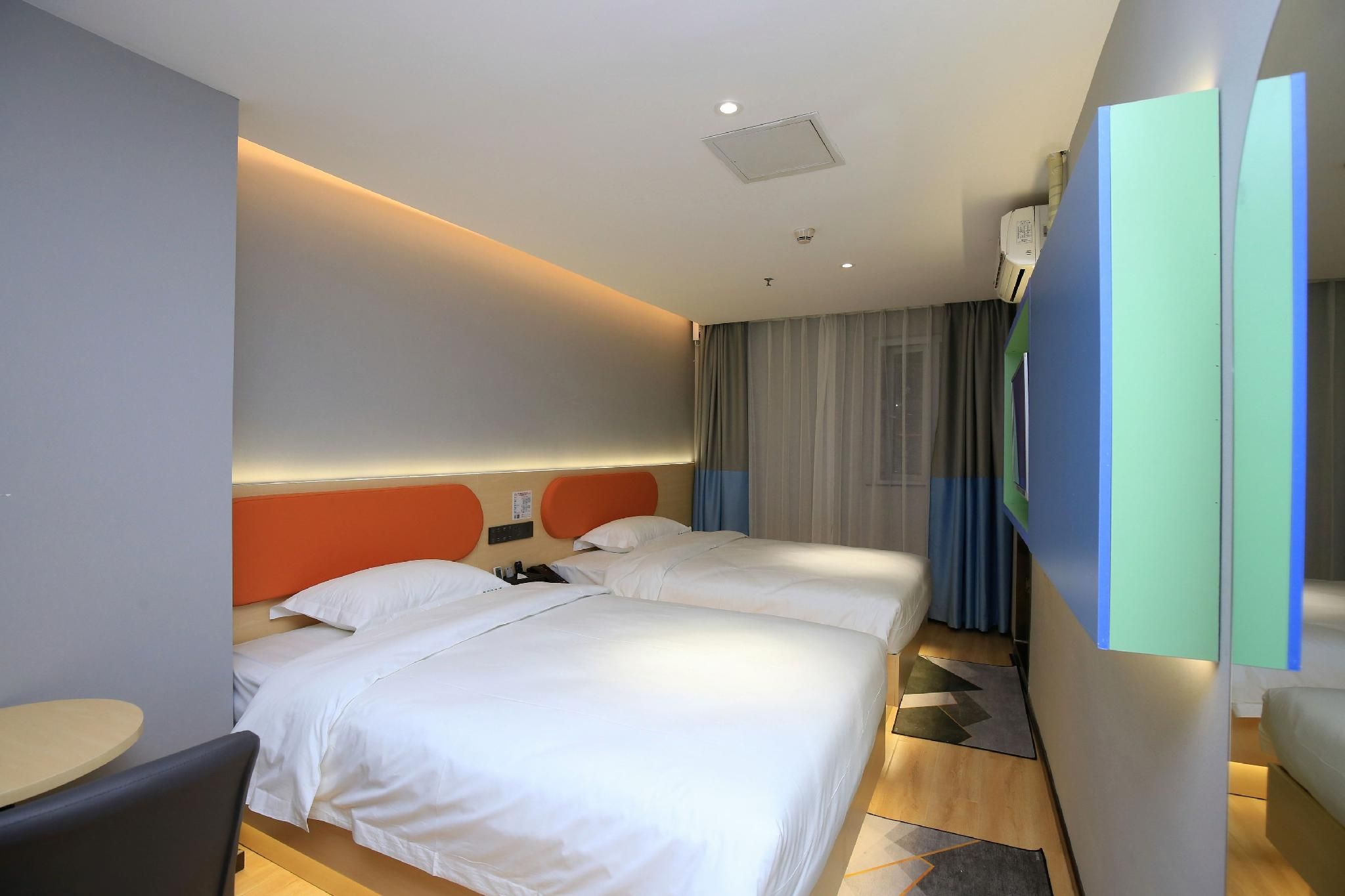 GTI - Business 1 Bed, Projecttion