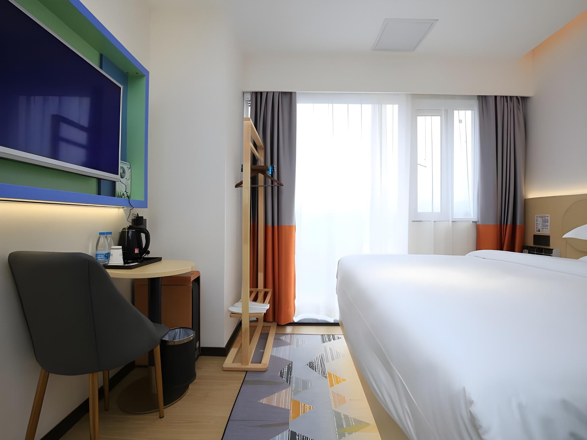 GTI - 1 Bed Room with View, with Full View French Window