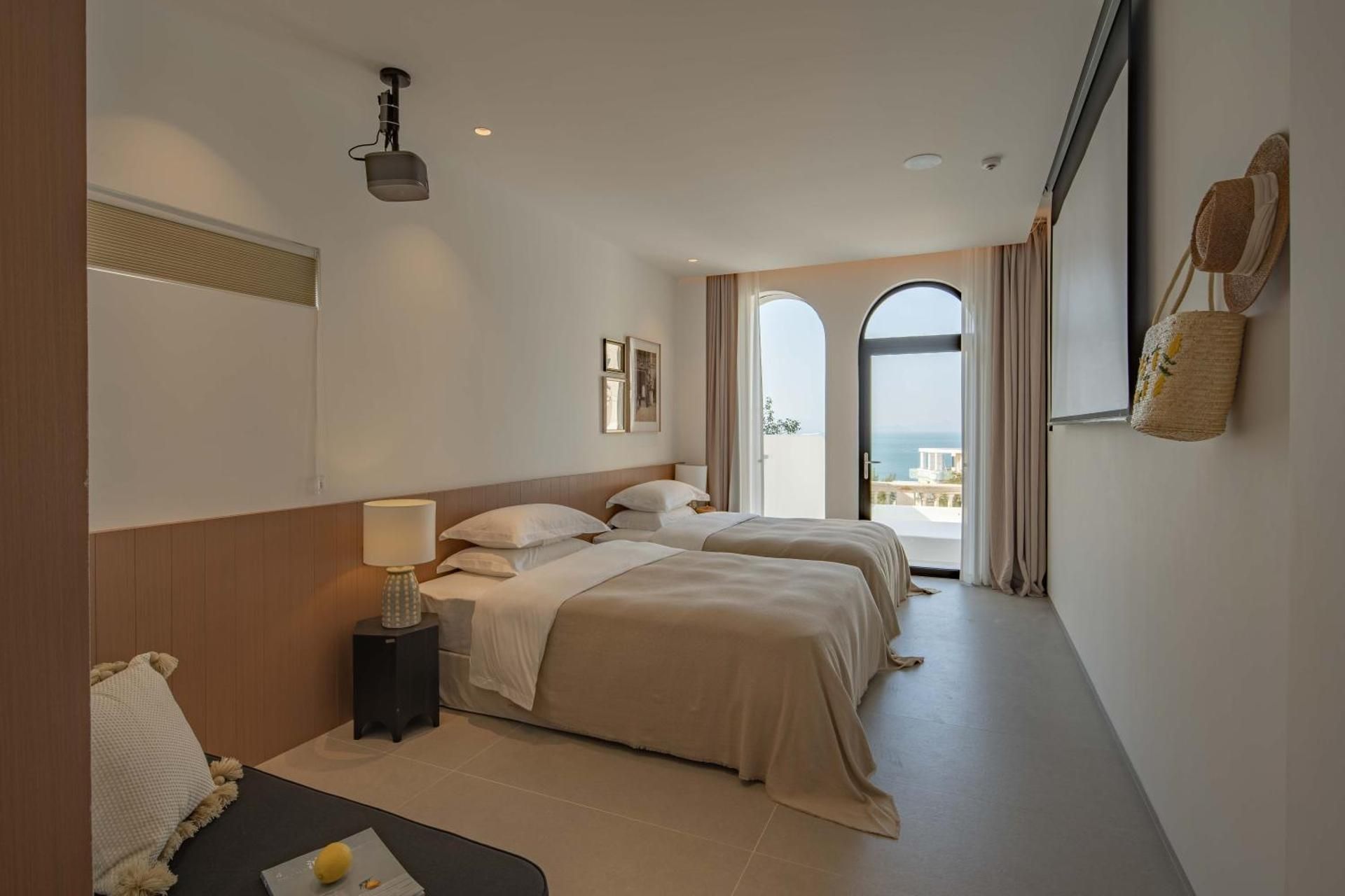 Deluxe Double or Twin Room with Ocean View