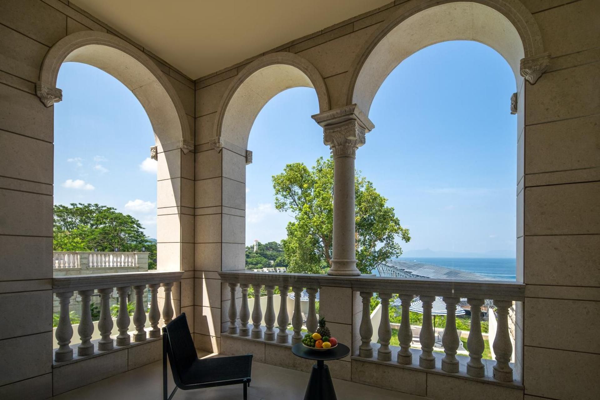 Queen Room with Balcony