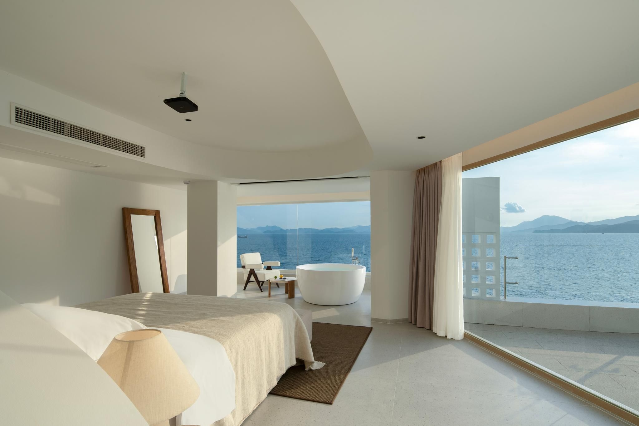 Deluxe Family King Suite
