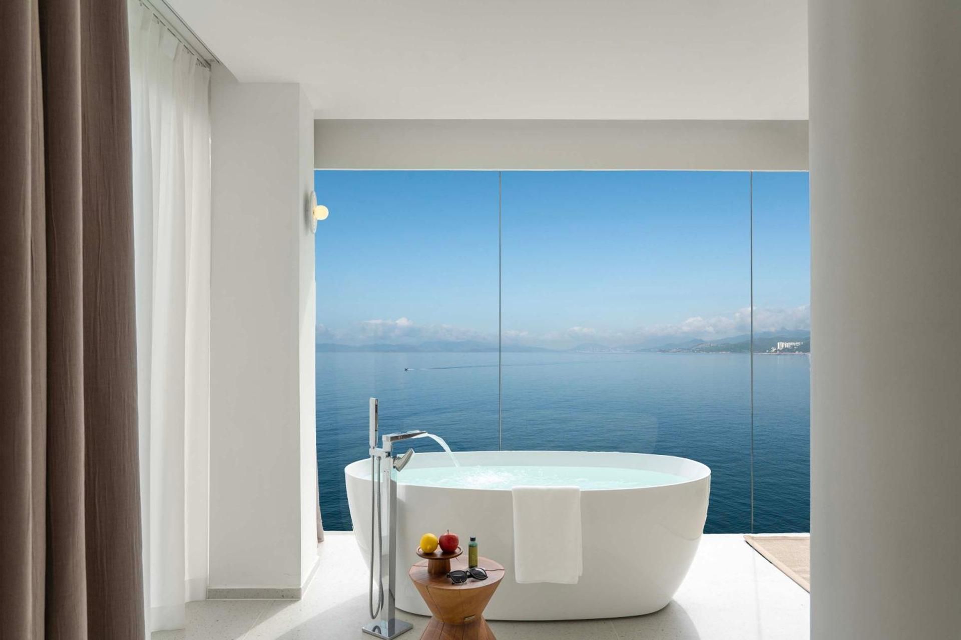 Queen Room with Sea View