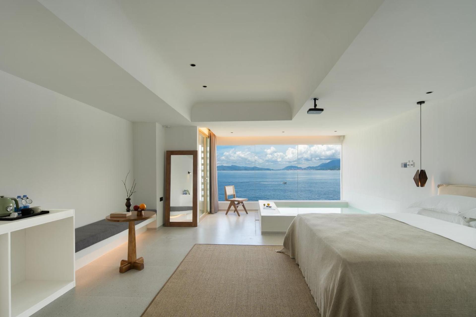 Deluxe Family Suite
