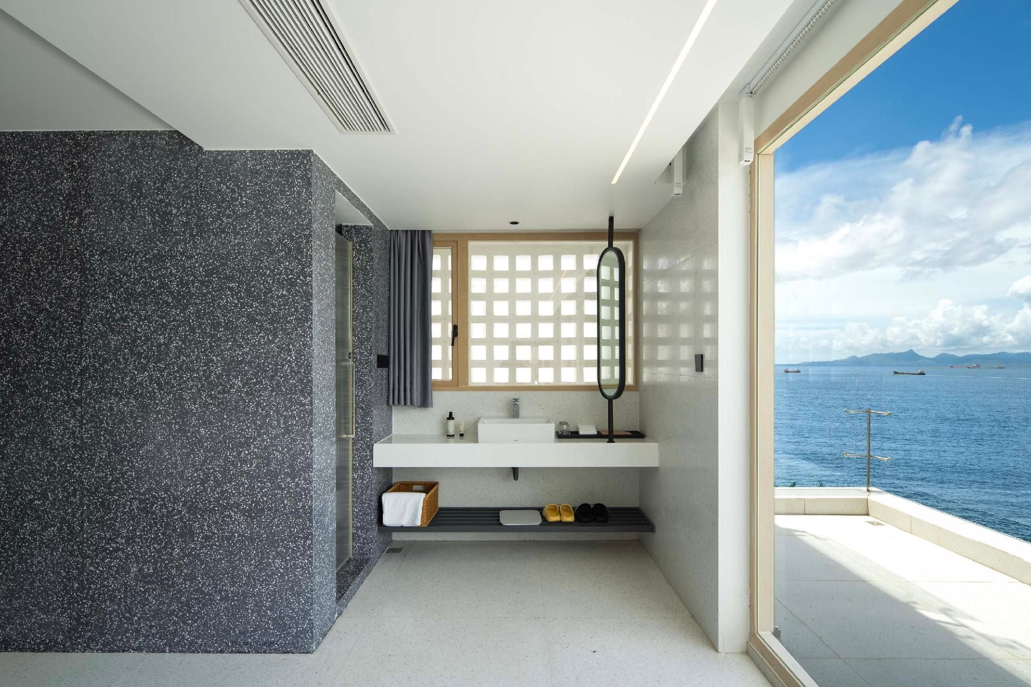 Balcony Deluxe Twin